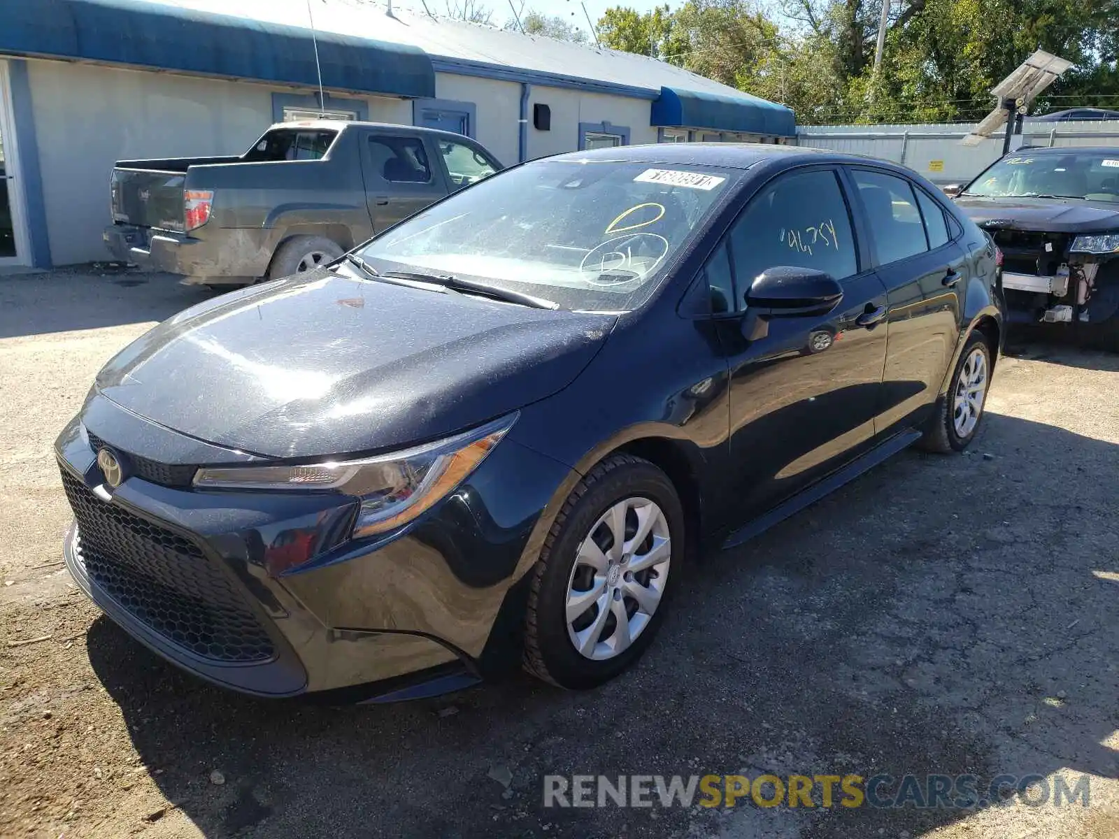 2 Photograph of a damaged car JTDEPRAE9LJ035215 TOYOTA COROLLA 2020