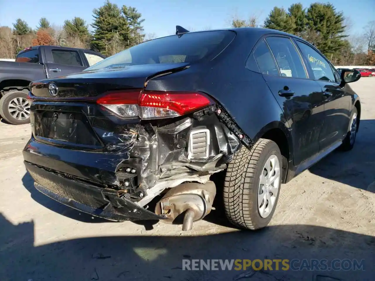 4 Photograph of a damaged car JTDEPRAE9LJ036798 TOYOTA COROLLA 2020