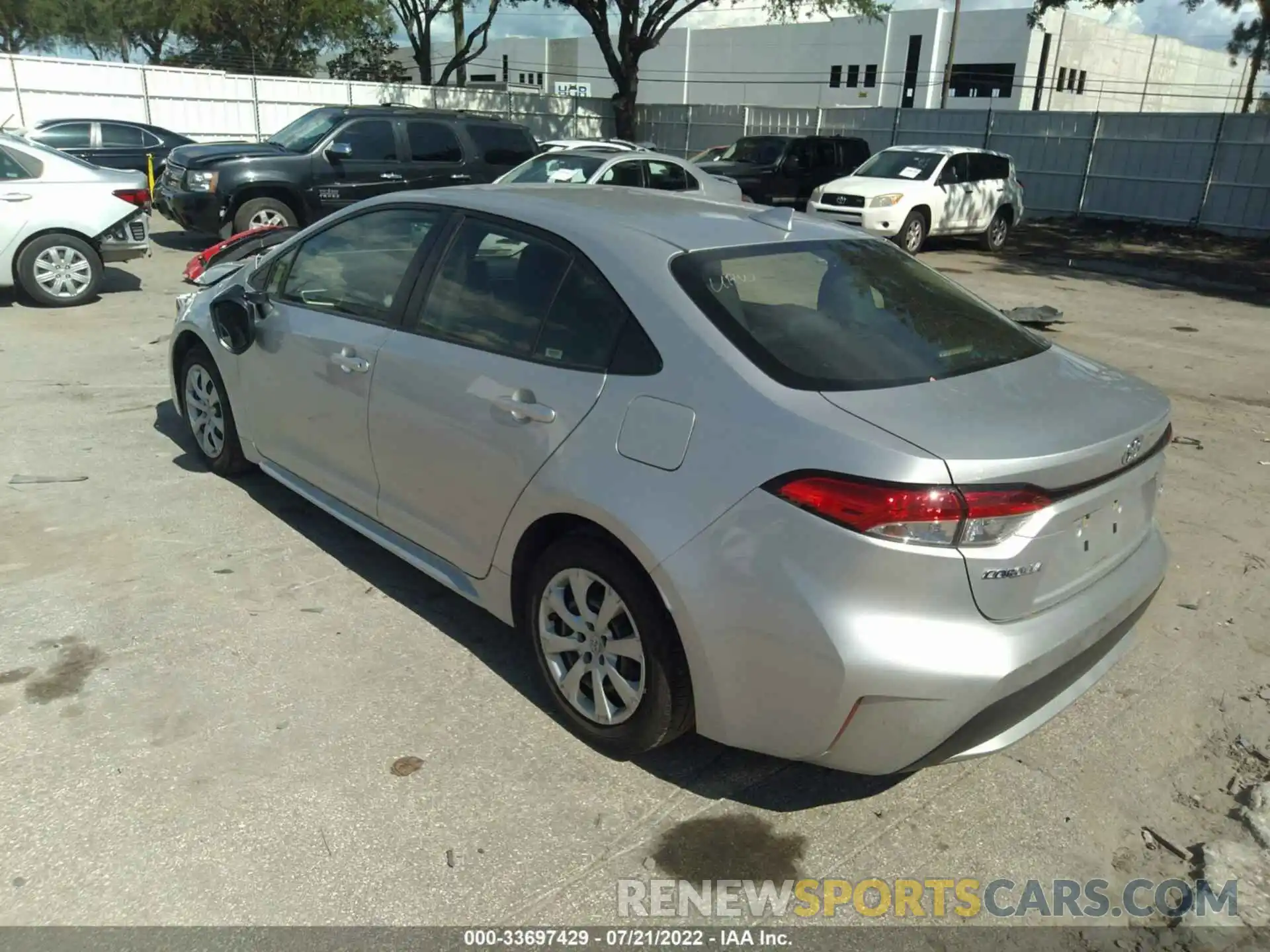 3 Photograph of a damaged car JTDEPRAE9LJ036915 TOYOTA COROLLA 2020