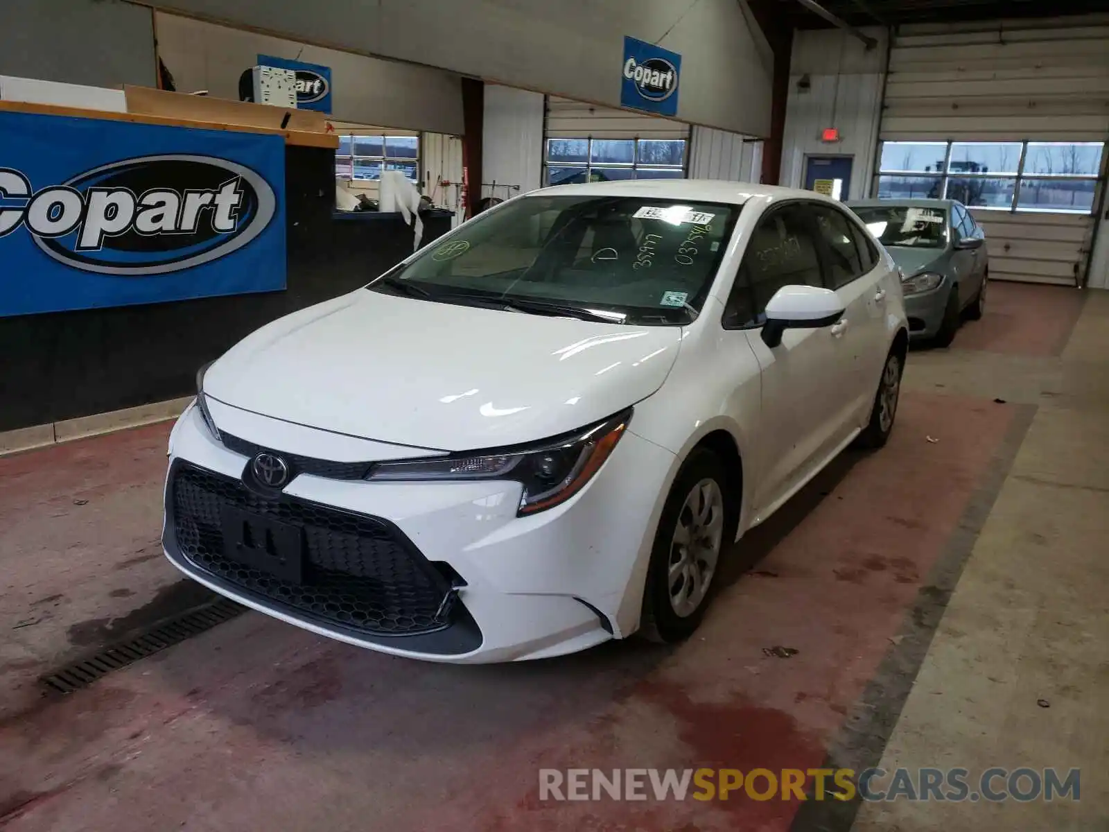 2 Photograph of a damaged car JTDEPRAE9LJ037546 TOYOTA COROLLA 2020