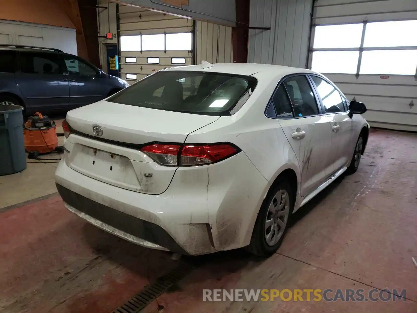 4 Photograph of a damaged car JTDEPRAE9LJ037546 TOYOTA COROLLA 2020