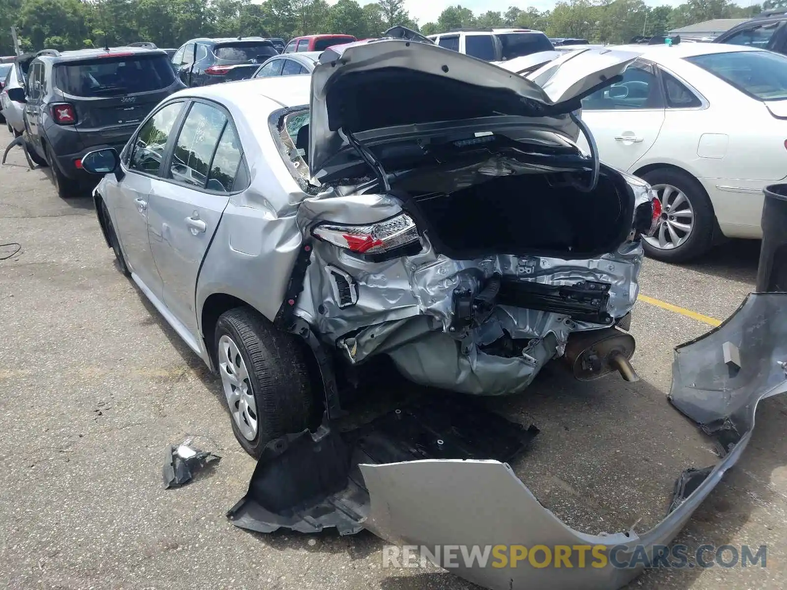 3 Photograph of a damaged car JTDEPRAE9LJ038454 TOYOTA COROLLA 2020