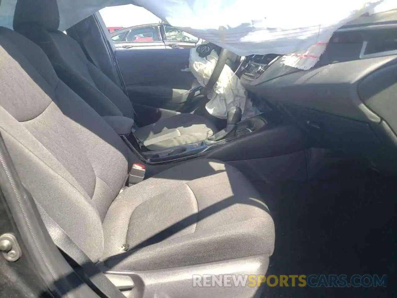 5 Photograph of a damaged car JTDEPRAE9LJ039197 TOYOTA COROLLA 2020