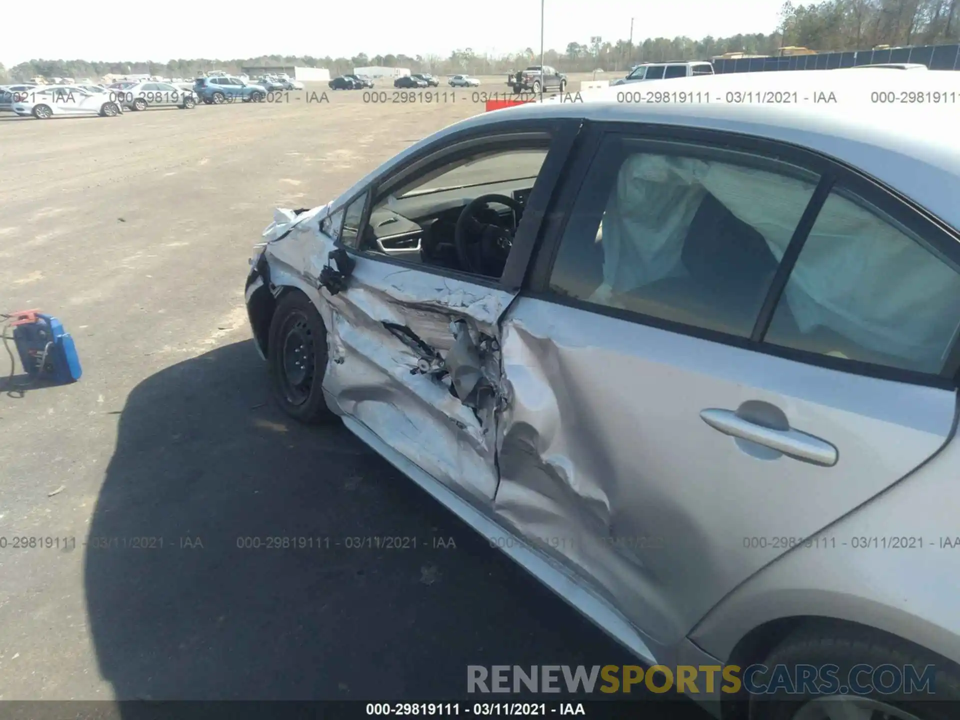 6 Photograph of a damaged car JTDEPRAE9LJ039622 TOYOTA COROLLA 2020