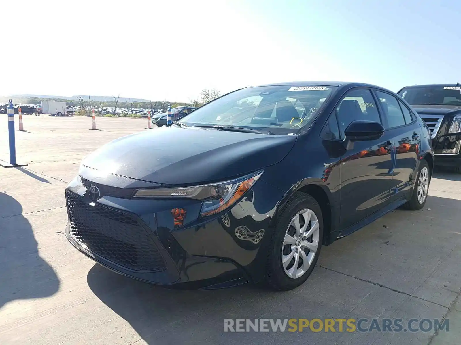 2 Photograph of a damaged car JTDEPRAE9LJ040205 TOYOTA COROLLA 2020