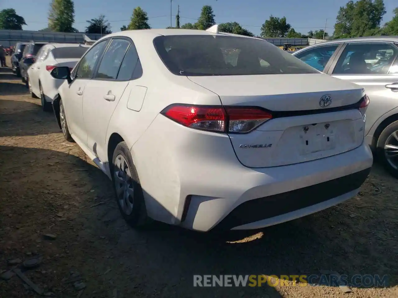 3 Photograph of a damaged car JTDEPRAE9LJ040348 TOYOTA COROLLA 2020