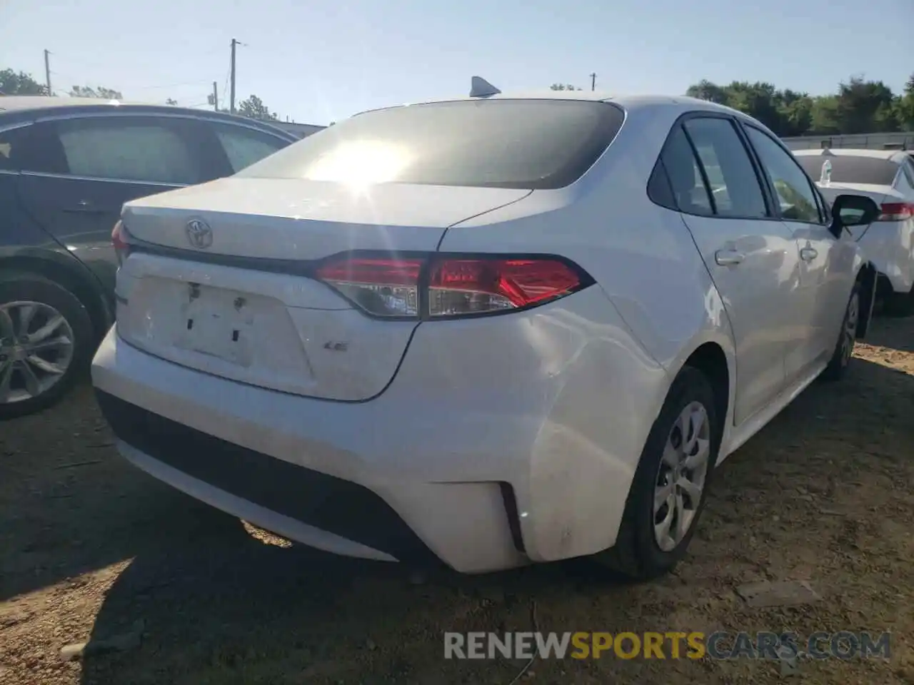 4 Photograph of a damaged car JTDEPRAE9LJ040348 TOYOTA COROLLA 2020