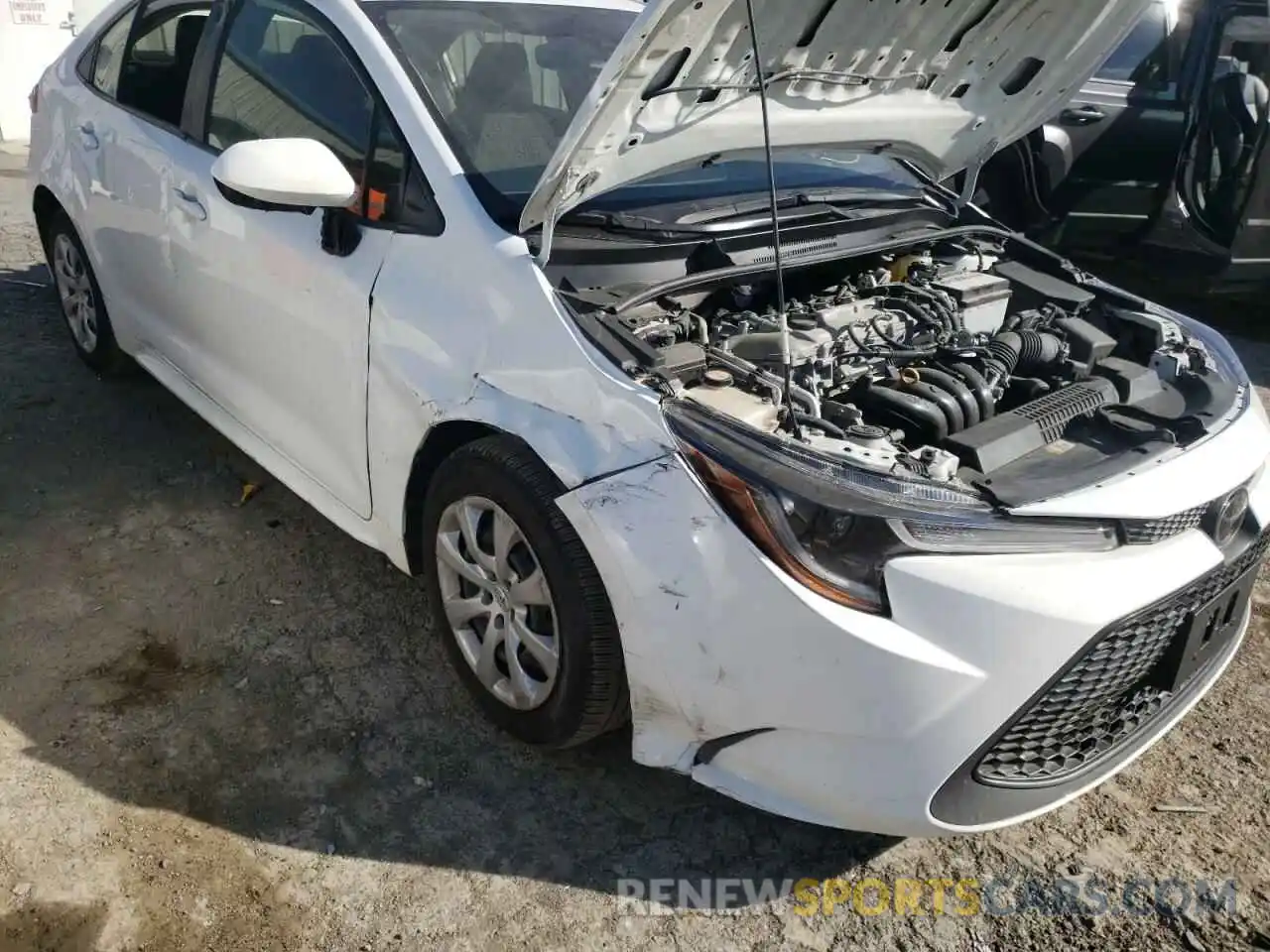 9 Photograph of a damaged car JTDEPRAE9LJ040818 TOYOTA COROLLA 2020