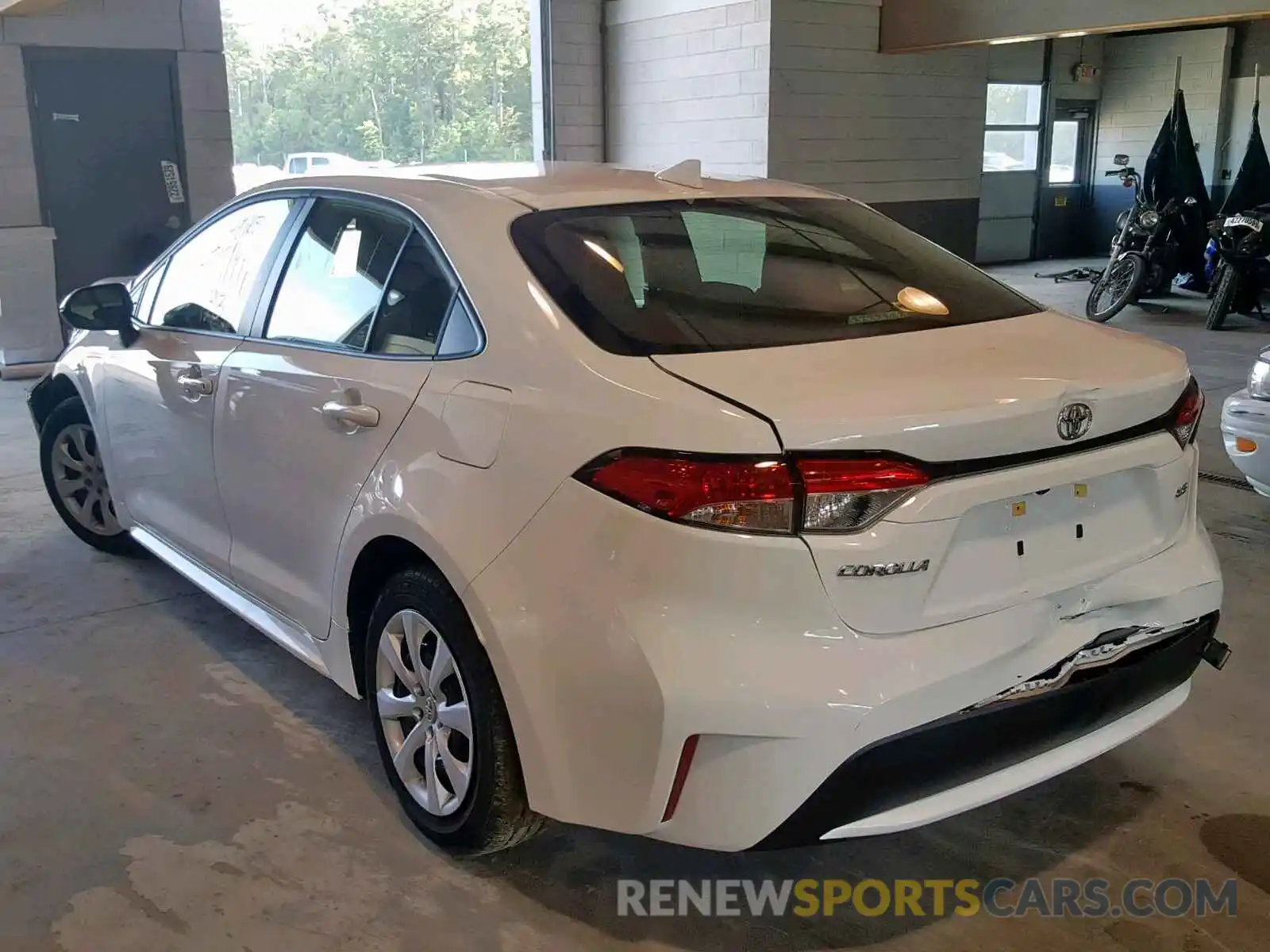 3 Photograph of a damaged car JTDEPRAE9LJ041242 TOYOTA COROLLA 2020