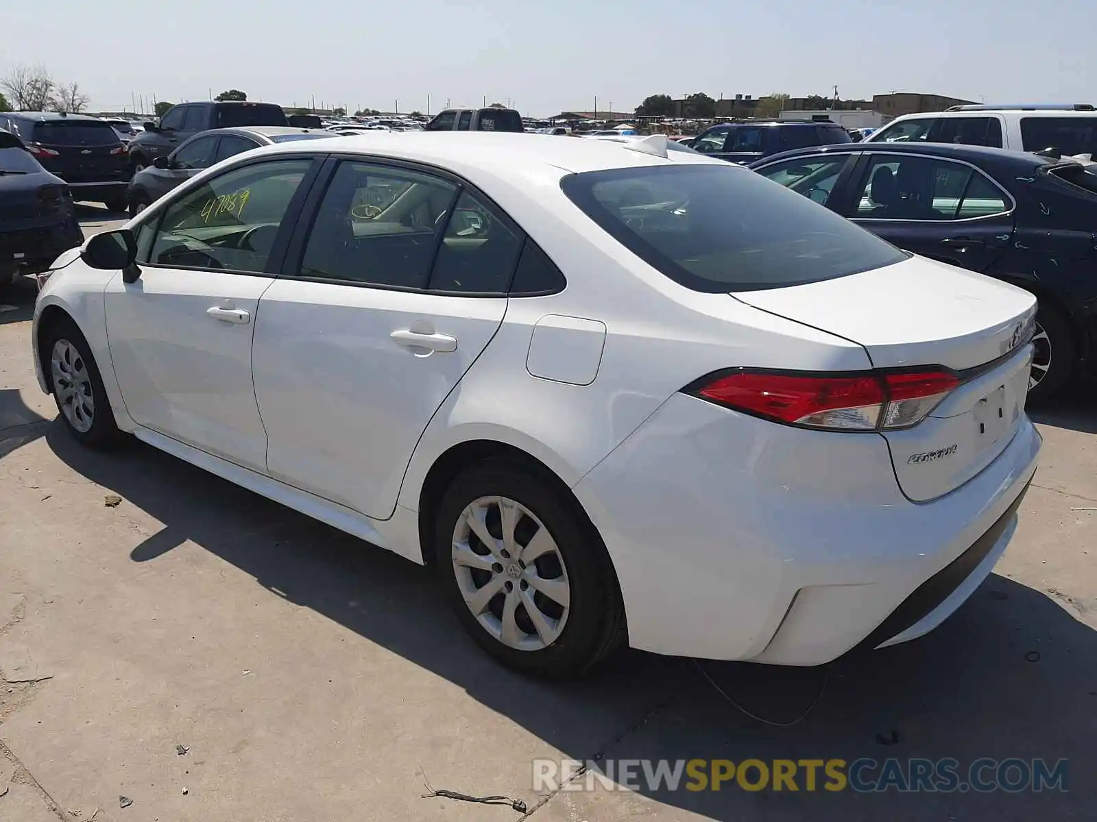 3 Photograph of a damaged car JTDEPRAE9LJ042472 TOYOTA COROLLA 2020