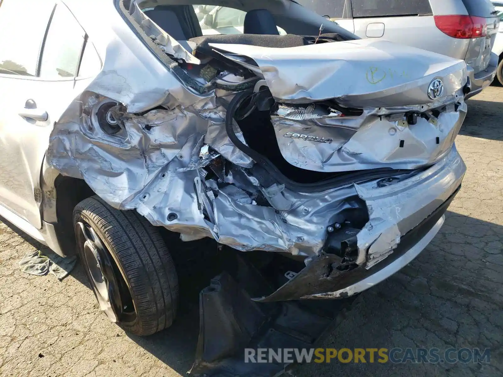 9 Photograph of a damaged car JTDEPRAE9LJ042598 TOYOTA COROLLA 2020