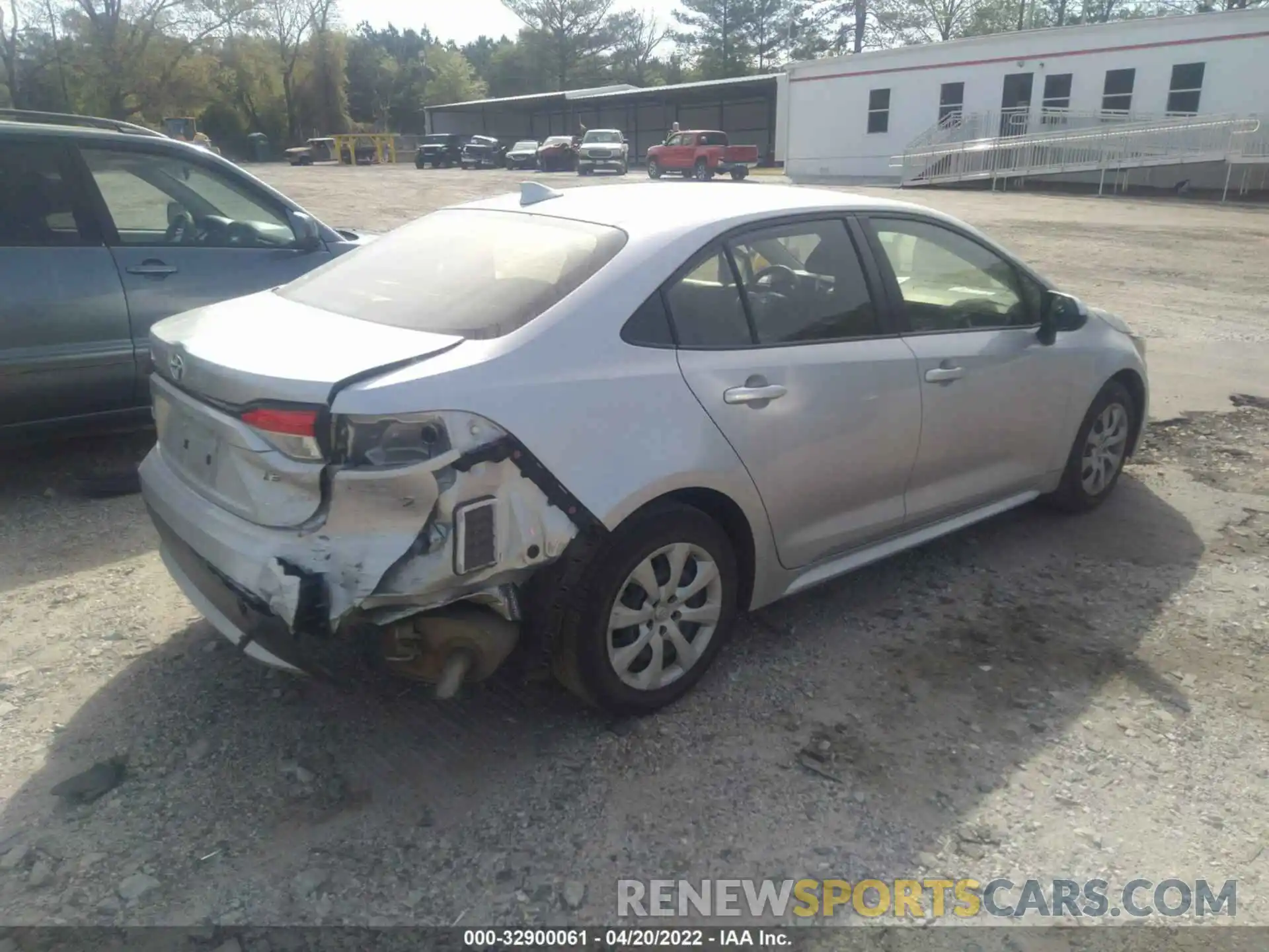 4 Photograph of a damaged car JTDEPRAE9LJ042634 TOYOTA COROLLA 2020