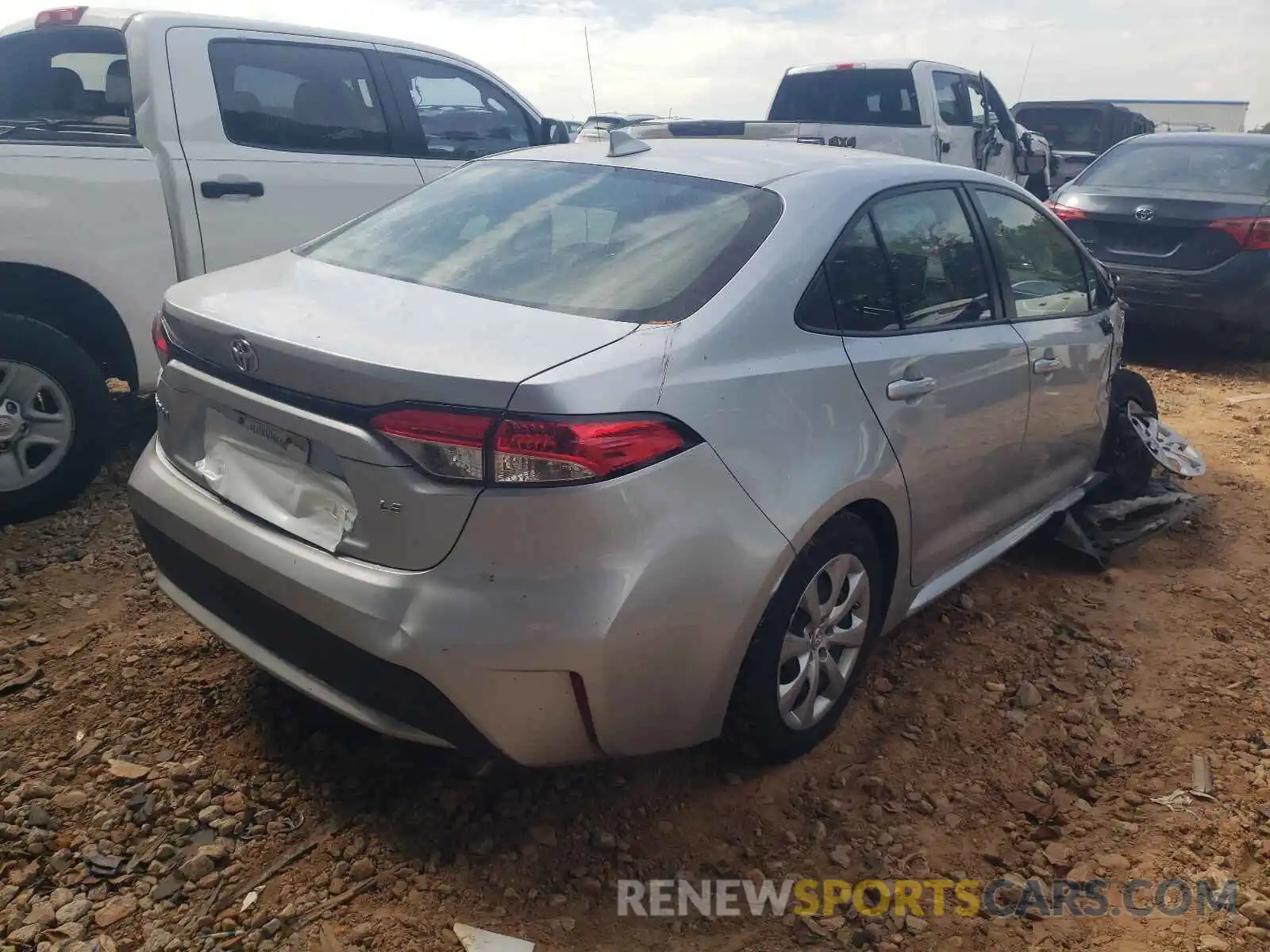 4 Photograph of a damaged car JTDEPRAE9LJ043007 TOYOTA COROLLA 2020