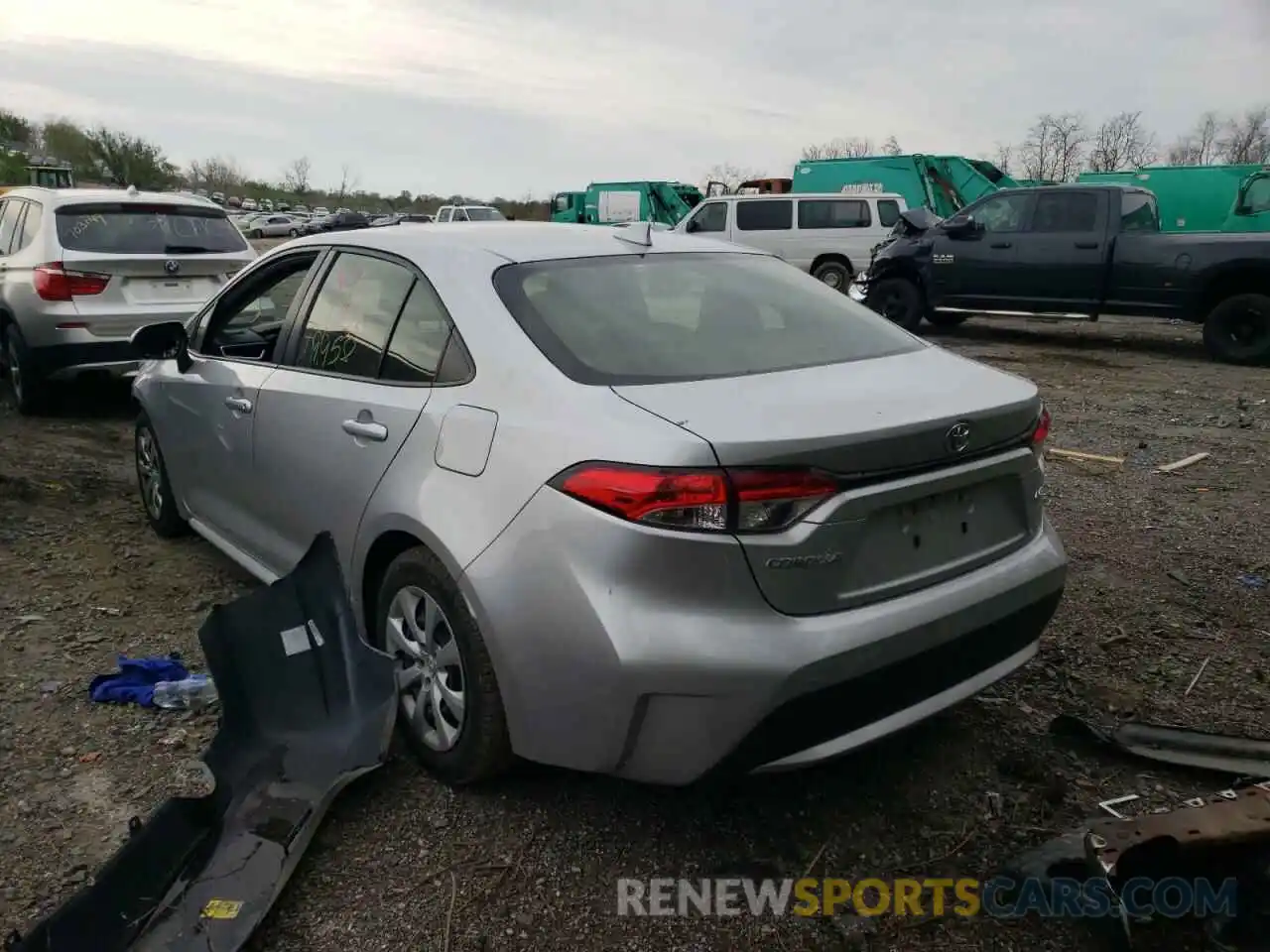 3 Photograph of a damaged car JTDEPRAE9LJ043587 TOYOTA COROLLA 2020