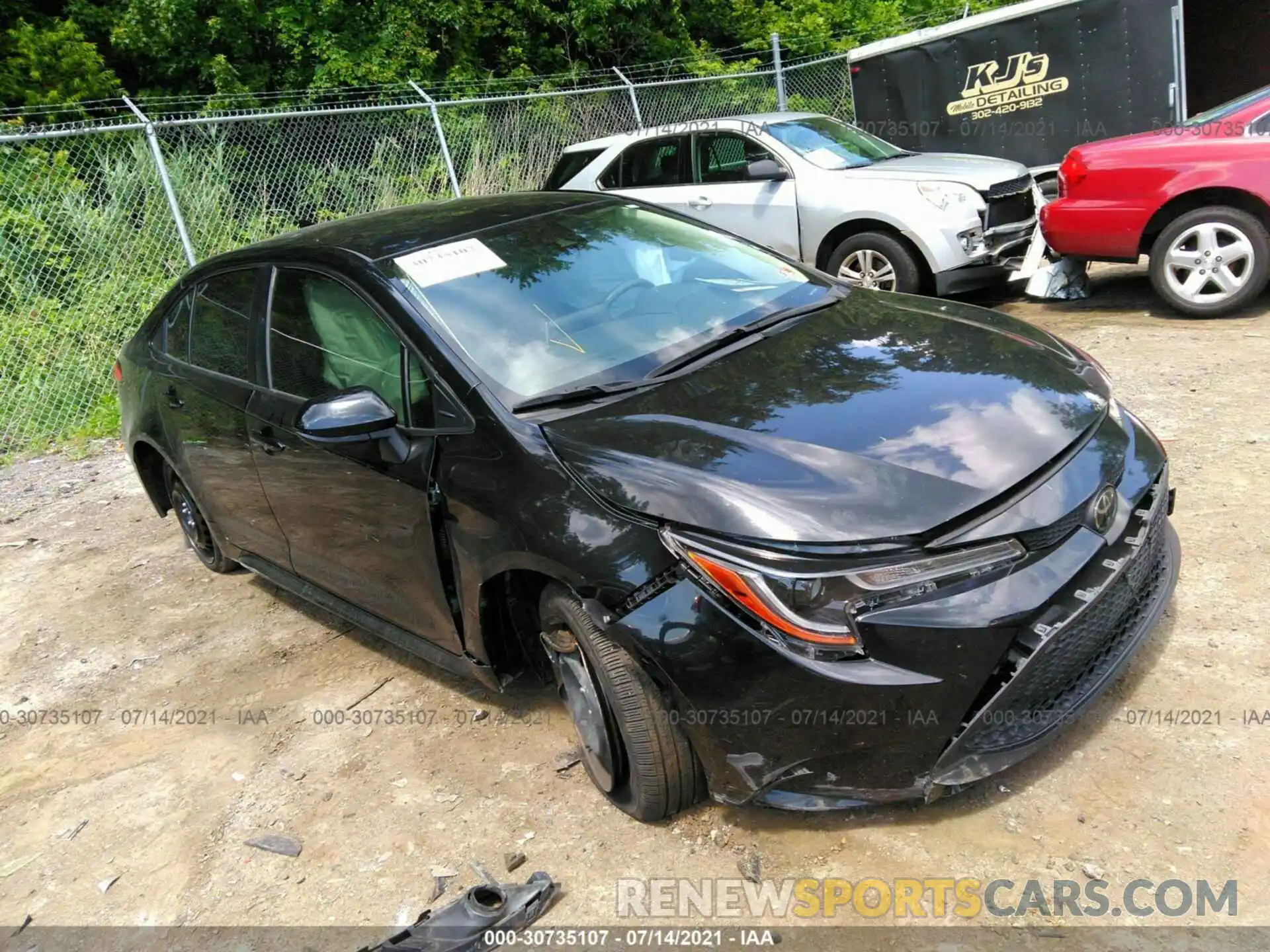 1 Photograph of a damaged car JTDEPRAE9LJ043699 TOYOTA COROLLA 2020