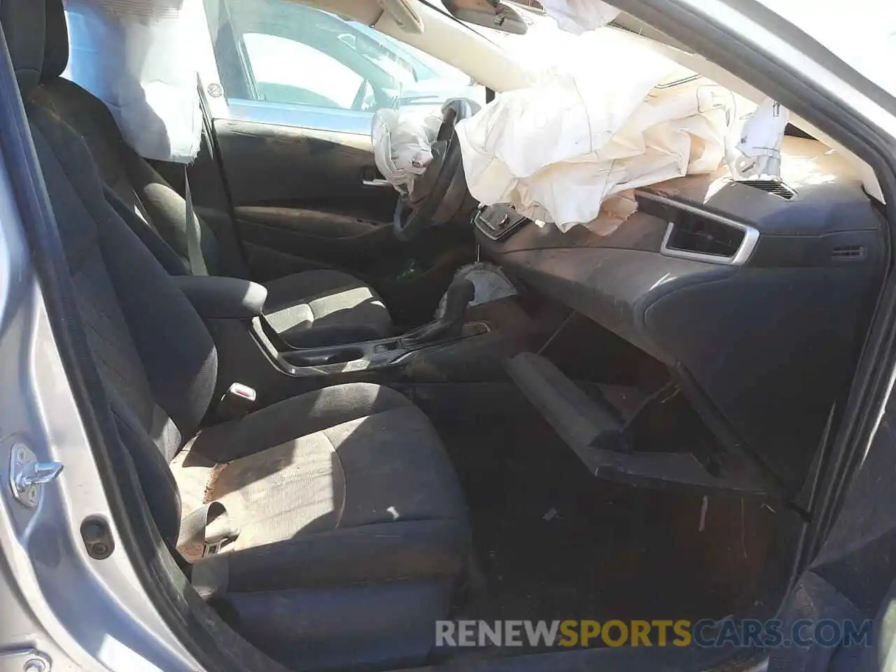 5 Photograph of a damaged car JTDEPRAE9LJ044321 TOYOTA COROLLA 2020