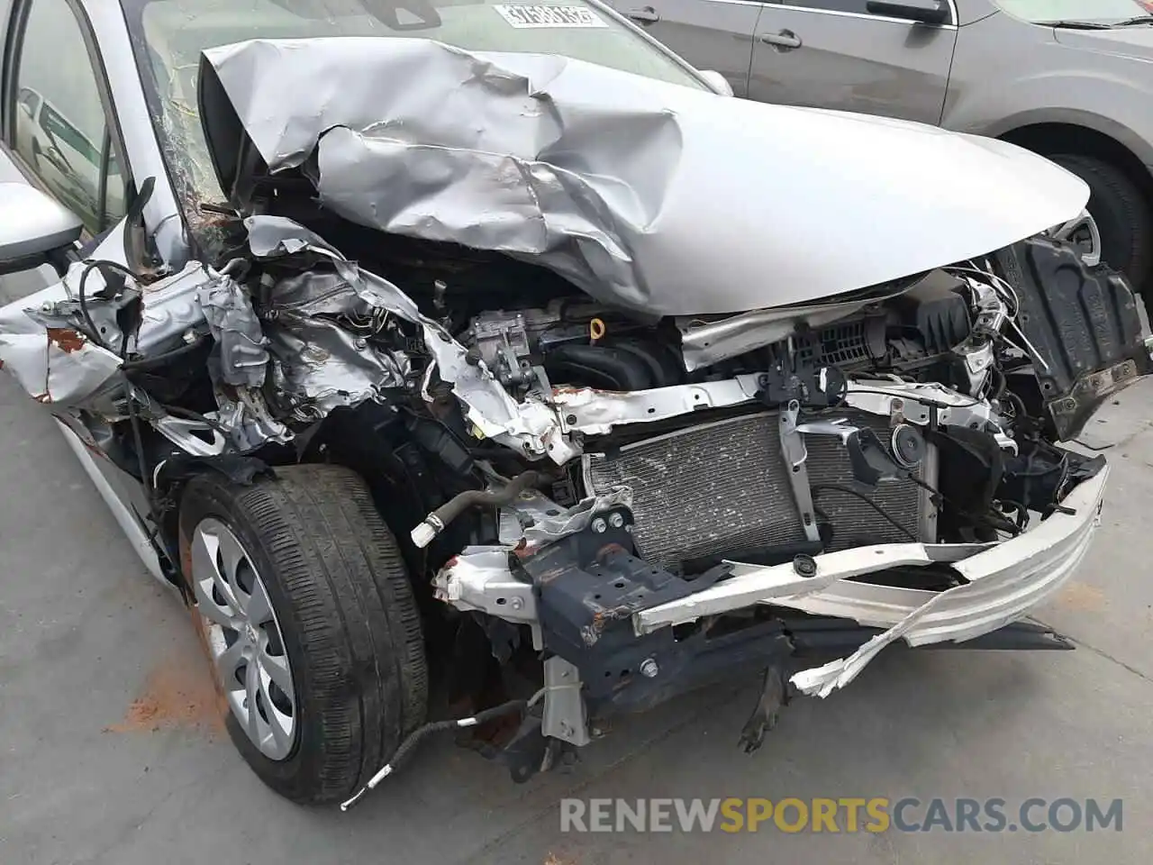 9 Photograph of a damaged car JTDEPRAE9LJ044321 TOYOTA COROLLA 2020