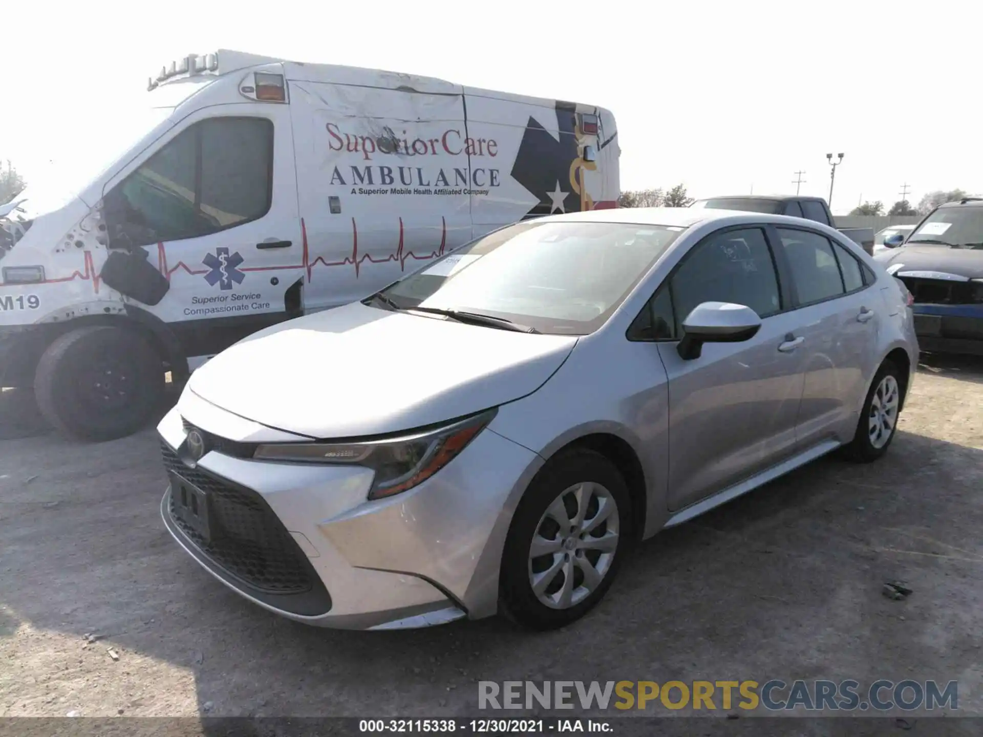 2 Photograph of a damaged car JTDEPRAE9LJ044433 TOYOTA COROLLA 2020