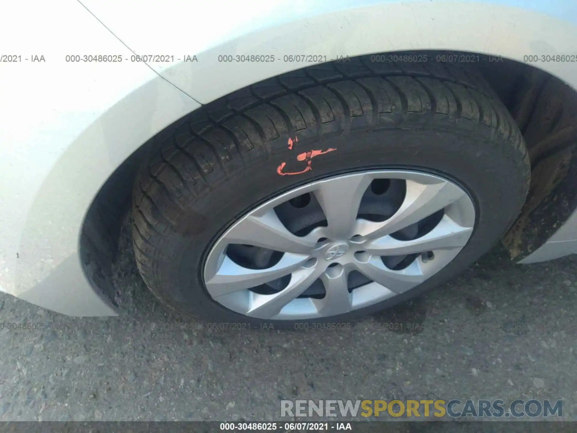 13 Photograph of a damaged car JTDEPRAE9LJ046392 TOYOTA COROLLA 2020