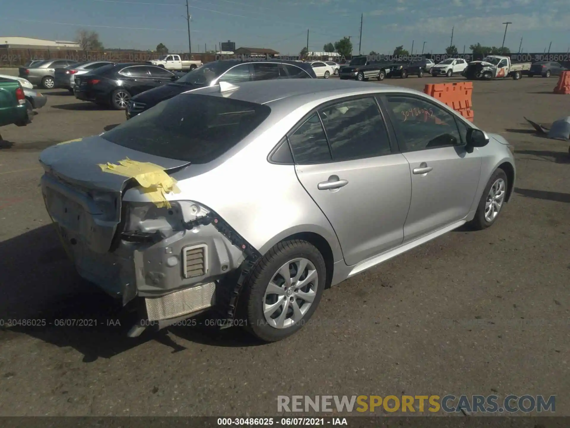 4 Photograph of a damaged car JTDEPRAE9LJ046392 TOYOTA COROLLA 2020