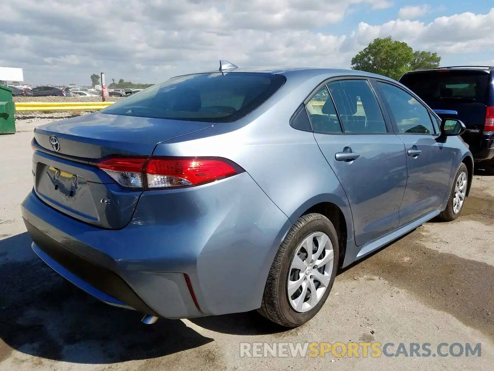 4 Photograph of a damaged car JTDEPRAE9LJ050734 TOYOTA COROLLA 2020