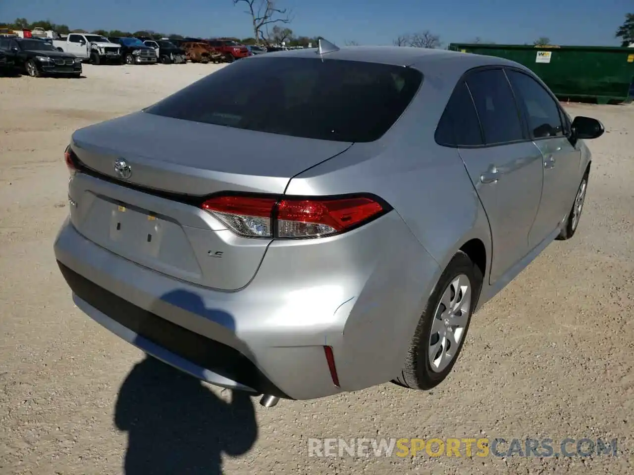 4 Photograph of a damaged car JTDEPRAE9LJ050829 TOYOTA COROLLA 2020