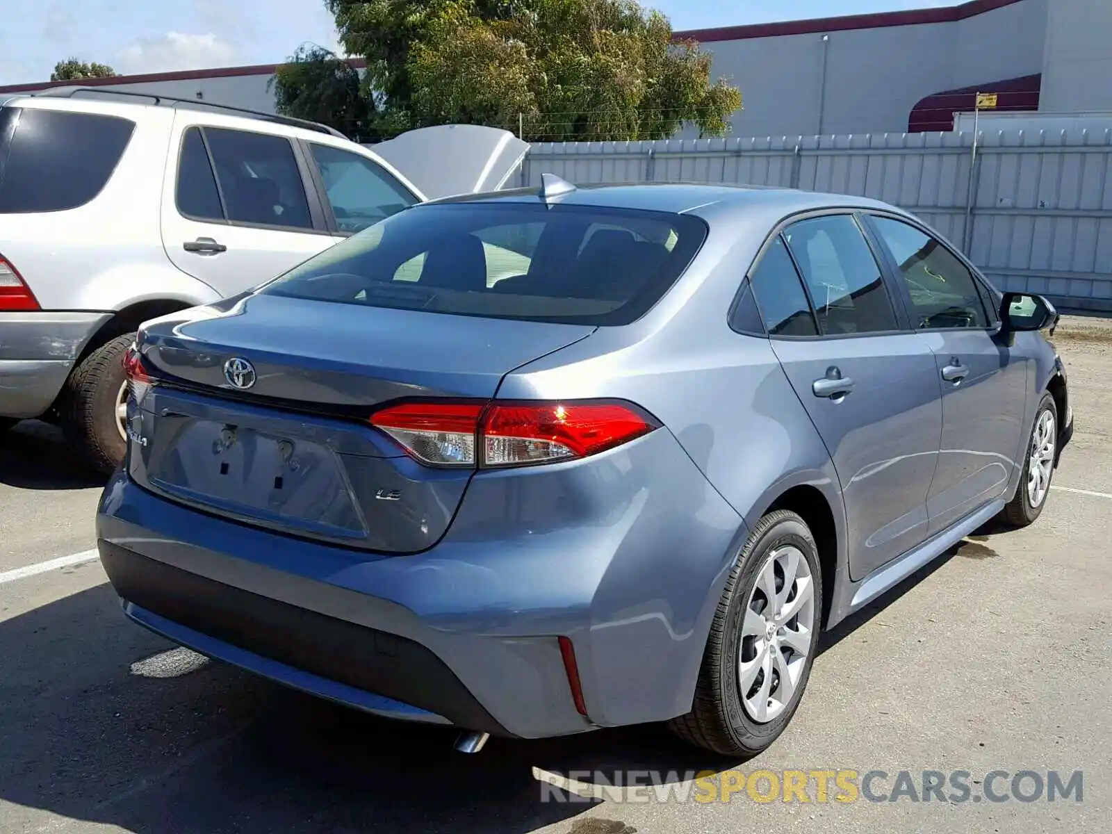 4 Photograph of a damaged car JTDEPRAE9LJ051687 TOYOTA COROLLA 2020