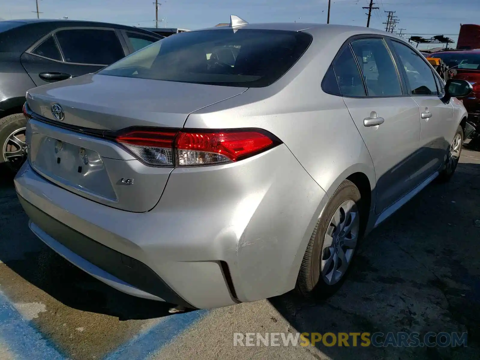 4 Photograph of a damaged car JTDEPRAE9LJ052760 TOYOTA COROLLA 2020