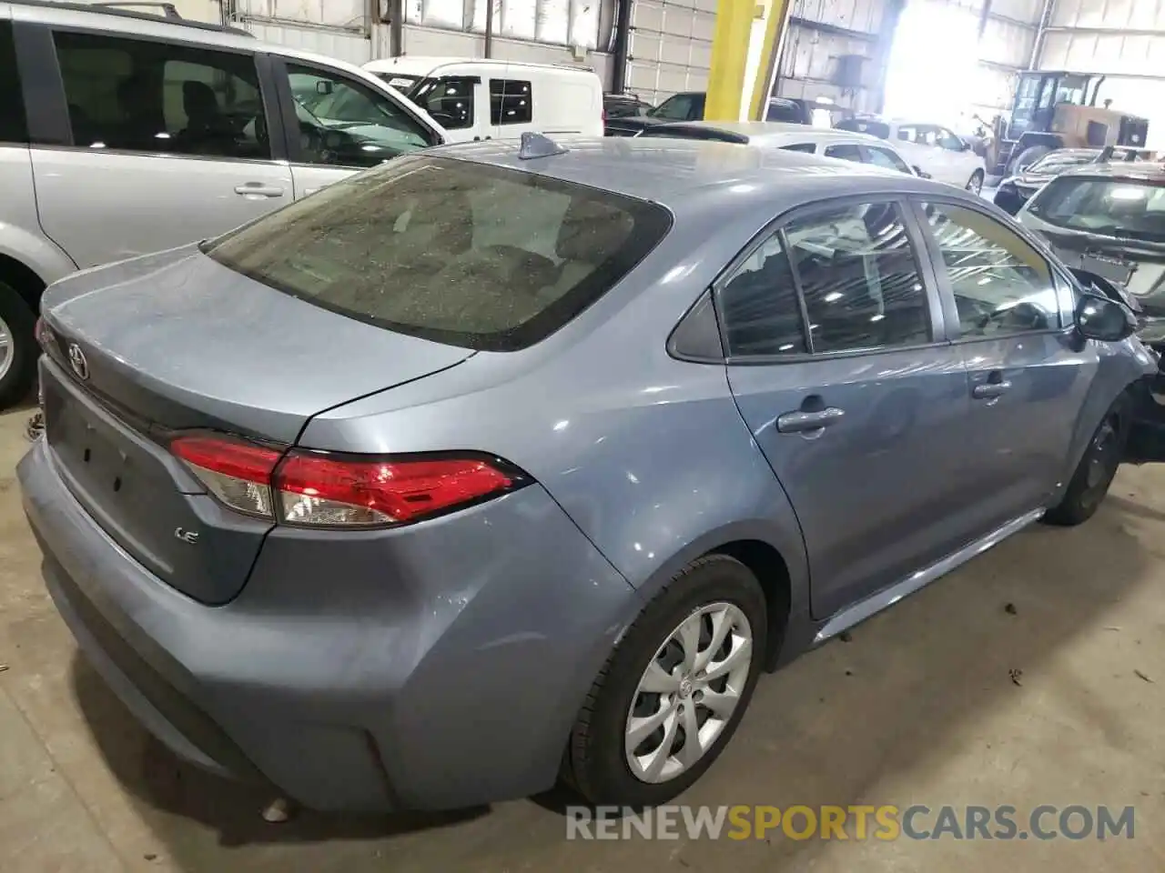 4 Photograph of a damaged car JTDEPRAE9LJ052886 TOYOTA COROLLA 2020