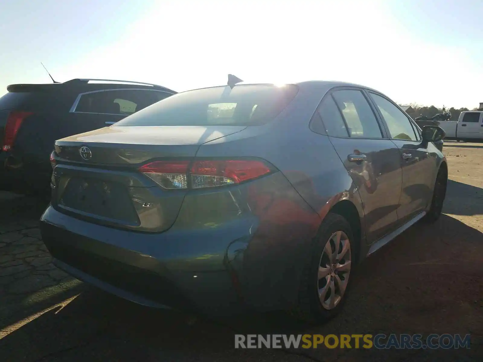 4 Photograph of a damaged car JTDEPRAE9LJ054170 TOYOTA COROLLA 2020