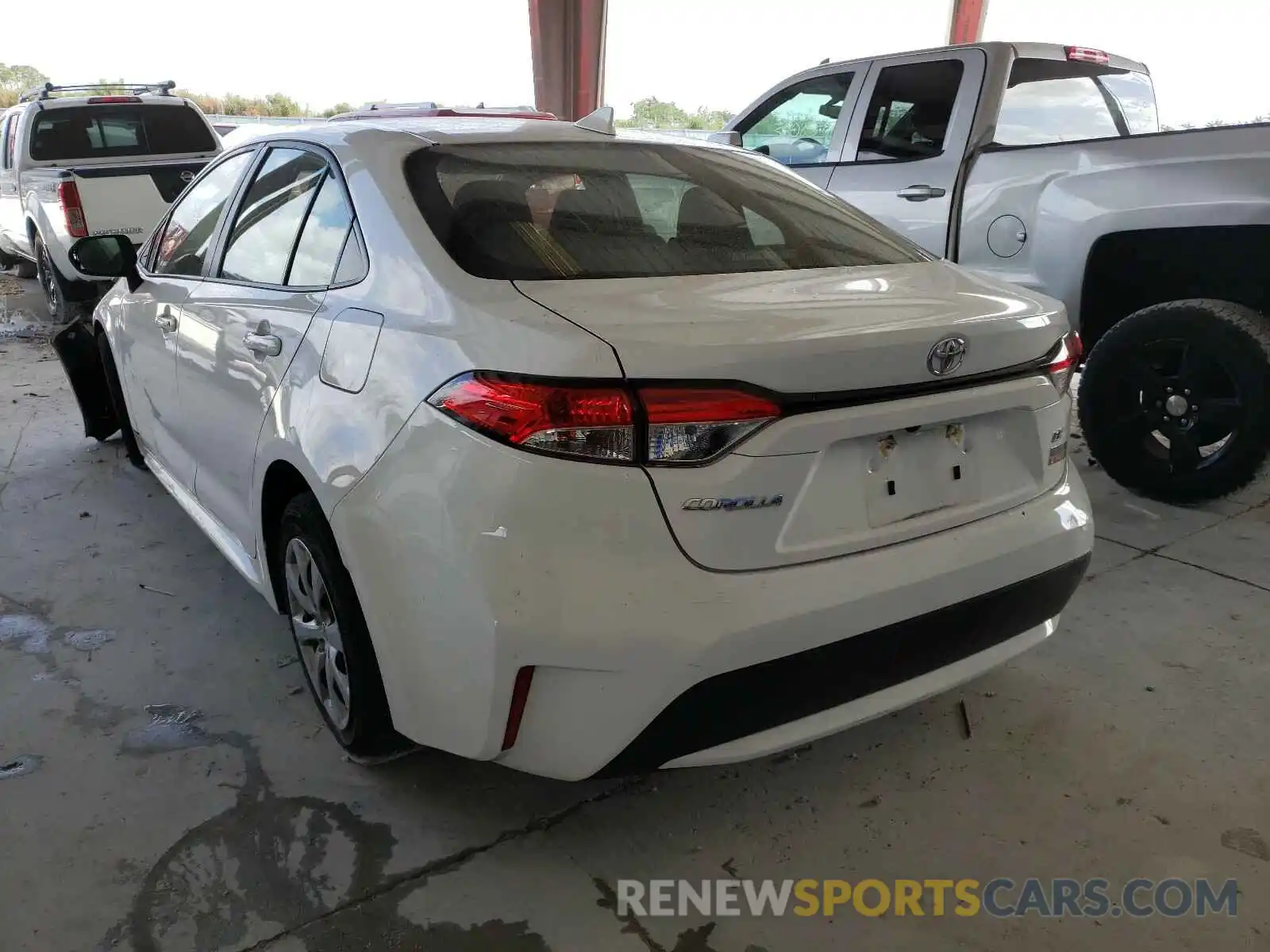 3 Photograph of a damaged car JTDEPRAE9LJ055741 TOYOTA COROLLA 2020