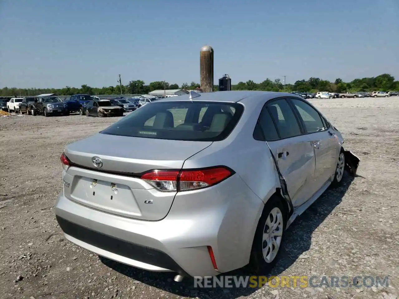 4 Photograph of a damaged car JTDEPRAE9LJ056162 TOYOTA COROLLA 2020