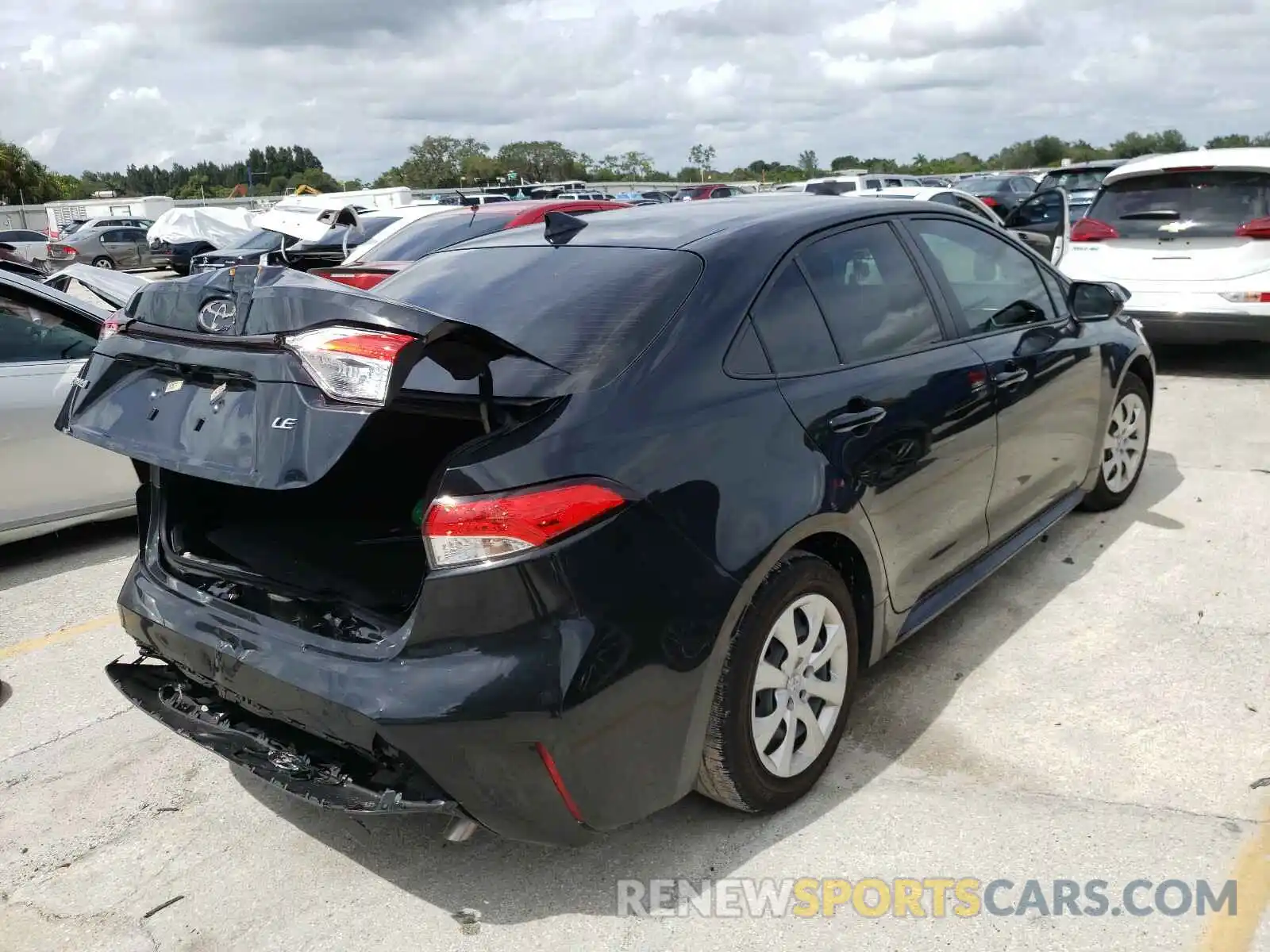 4 Photograph of a damaged car JTDEPRAE9LJ057036 TOYOTA COROLLA 2020