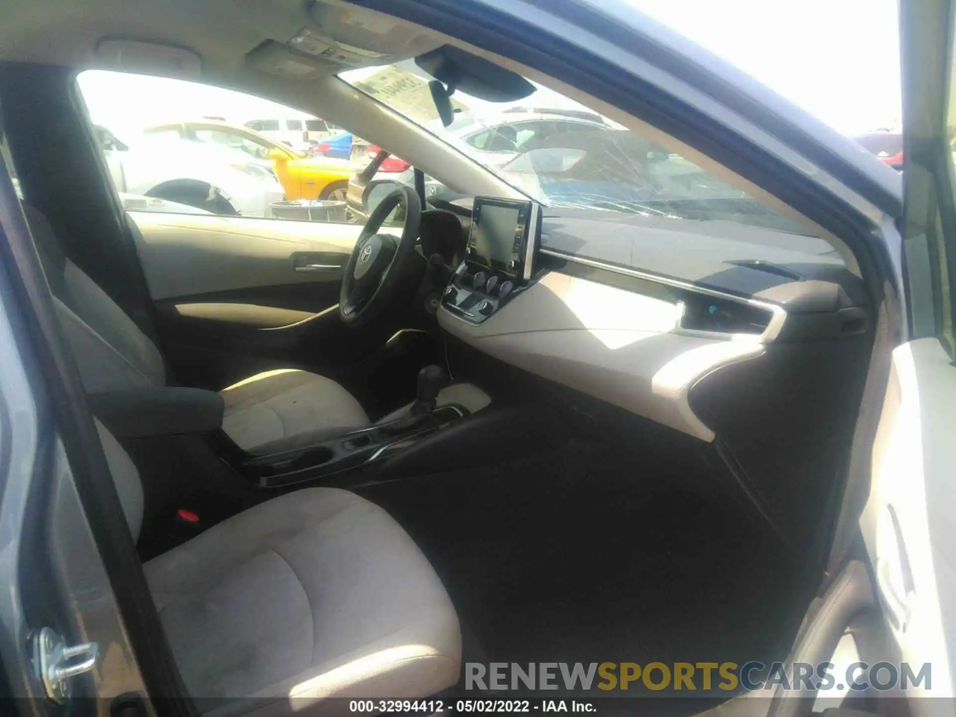 5 Photograph of a damaged car JTDEPRAE9LJ059093 TOYOTA COROLLA 2020