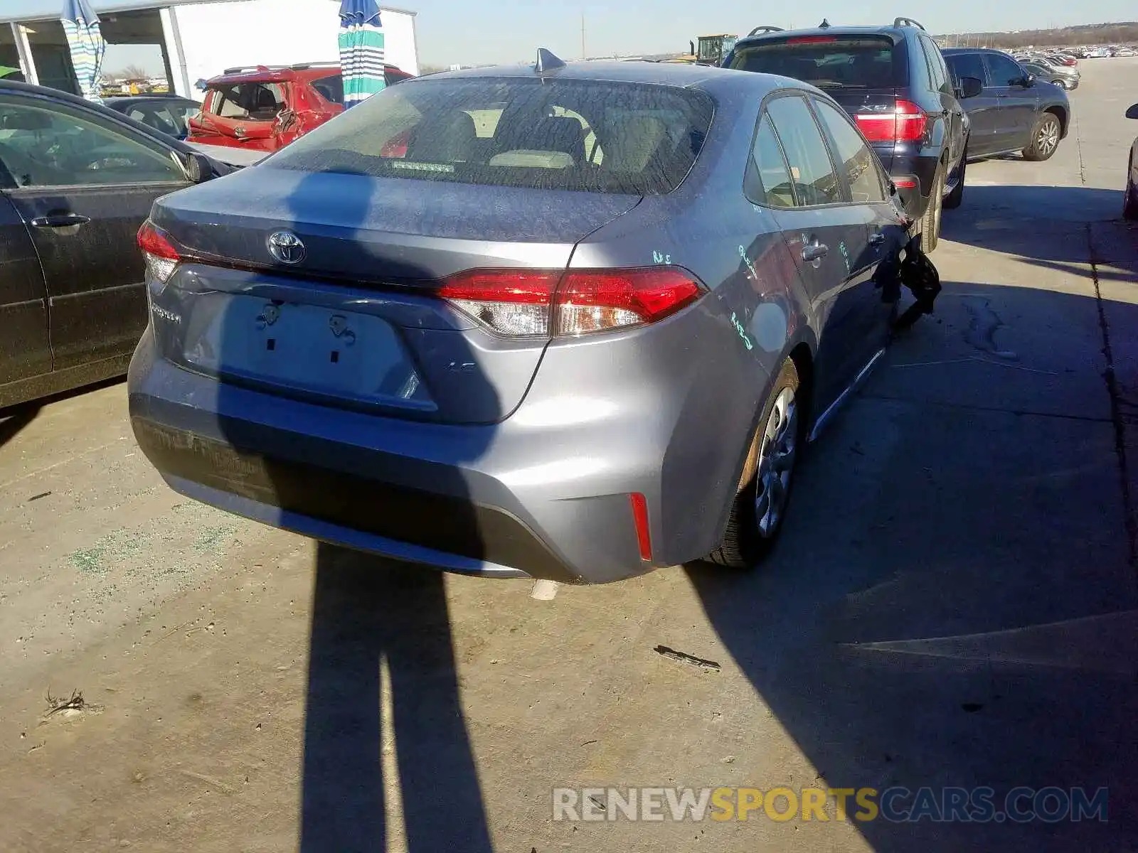 4 Photograph of a damaged car JTDEPRAE9LJ062429 TOYOTA COROLLA 2020