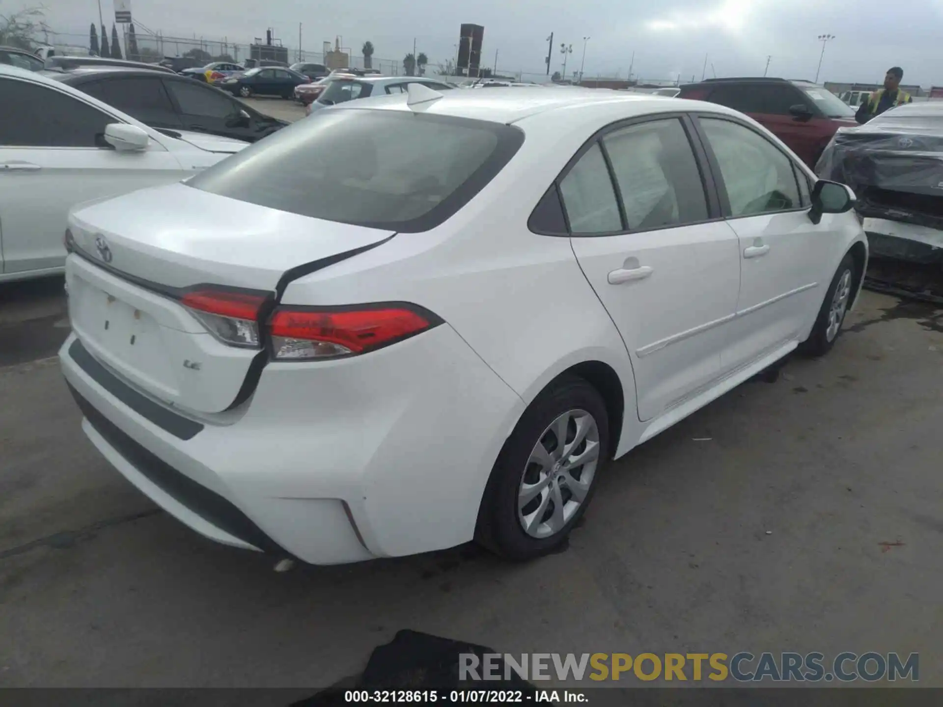 4 Photograph of a damaged car JTDEPRAE9LJ063550 TOYOTA COROLLA 2020