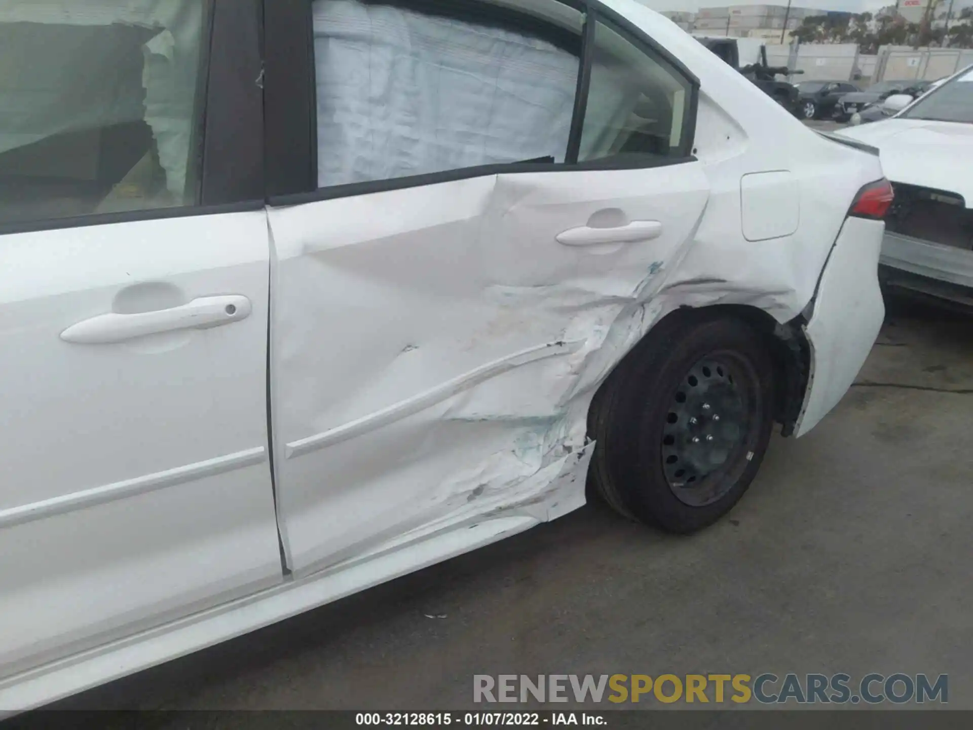 6 Photograph of a damaged car JTDEPRAE9LJ063550 TOYOTA COROLLA 2020