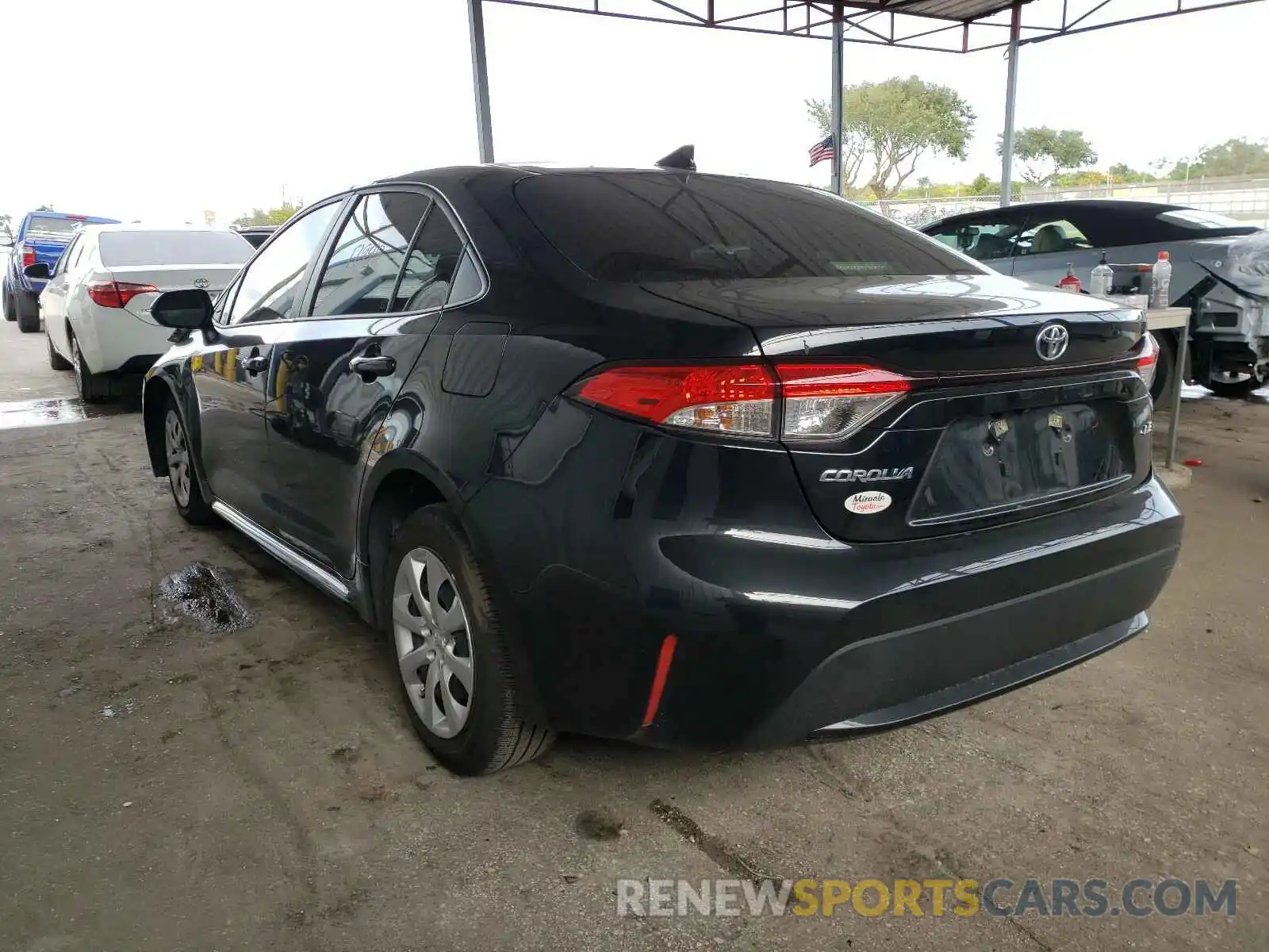 3 Photograph of a damaged car JTDEPRAE9LJ064150 TOYOTA COROLLA 2020