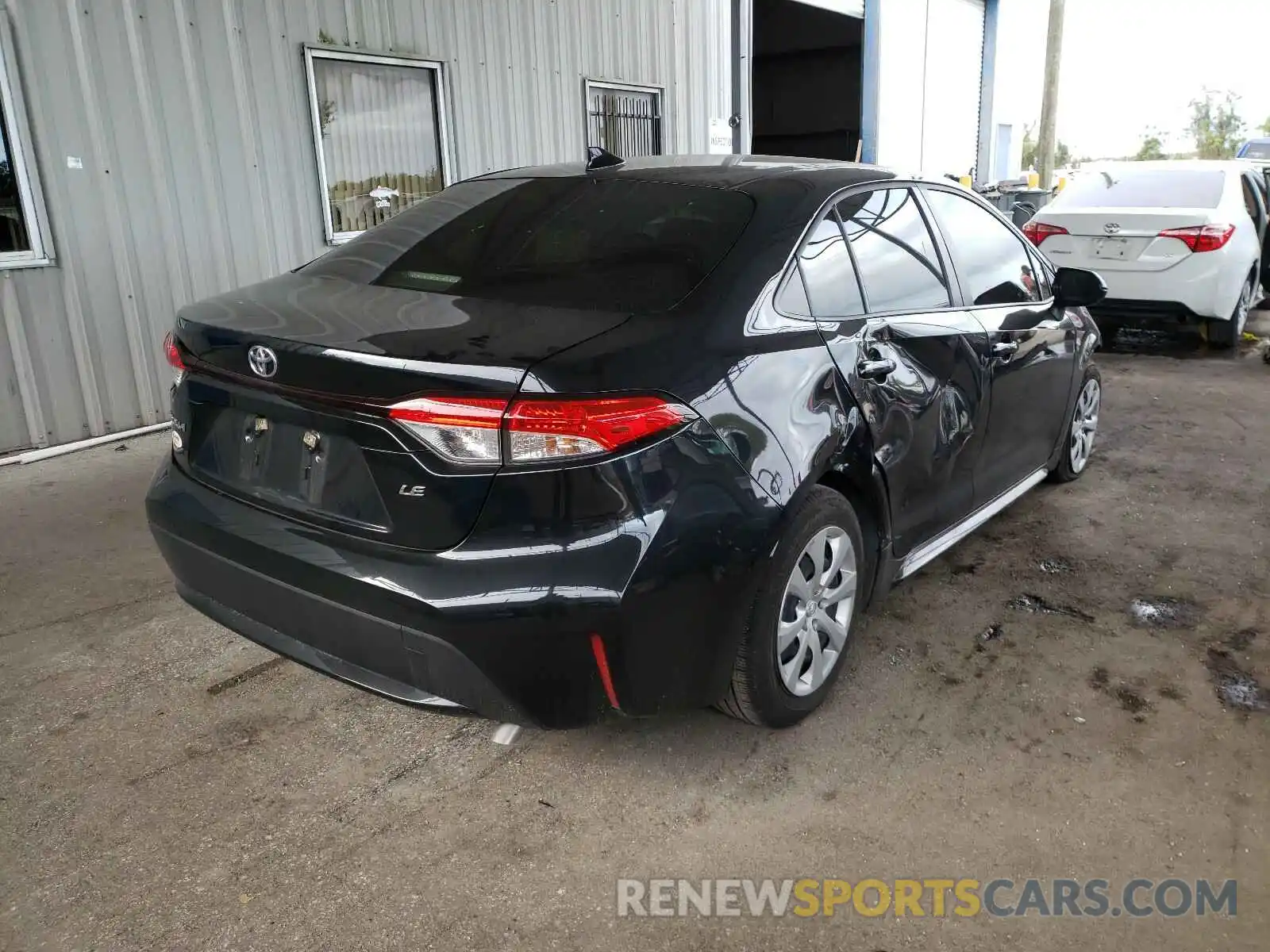 4 Photograph of a damaged car JTDEPRAE9LJ064150 TOYOTA COROLLA 2020