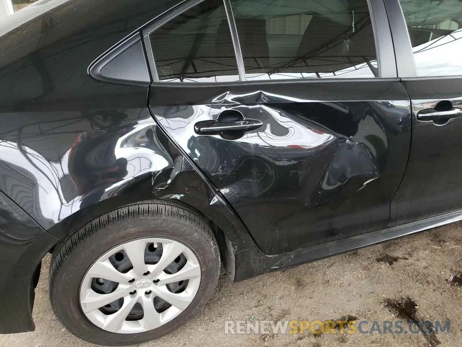 9 Photograph of a damaged car JTDEPRAE9LJ064150 TOYOTA COROLLA 2020