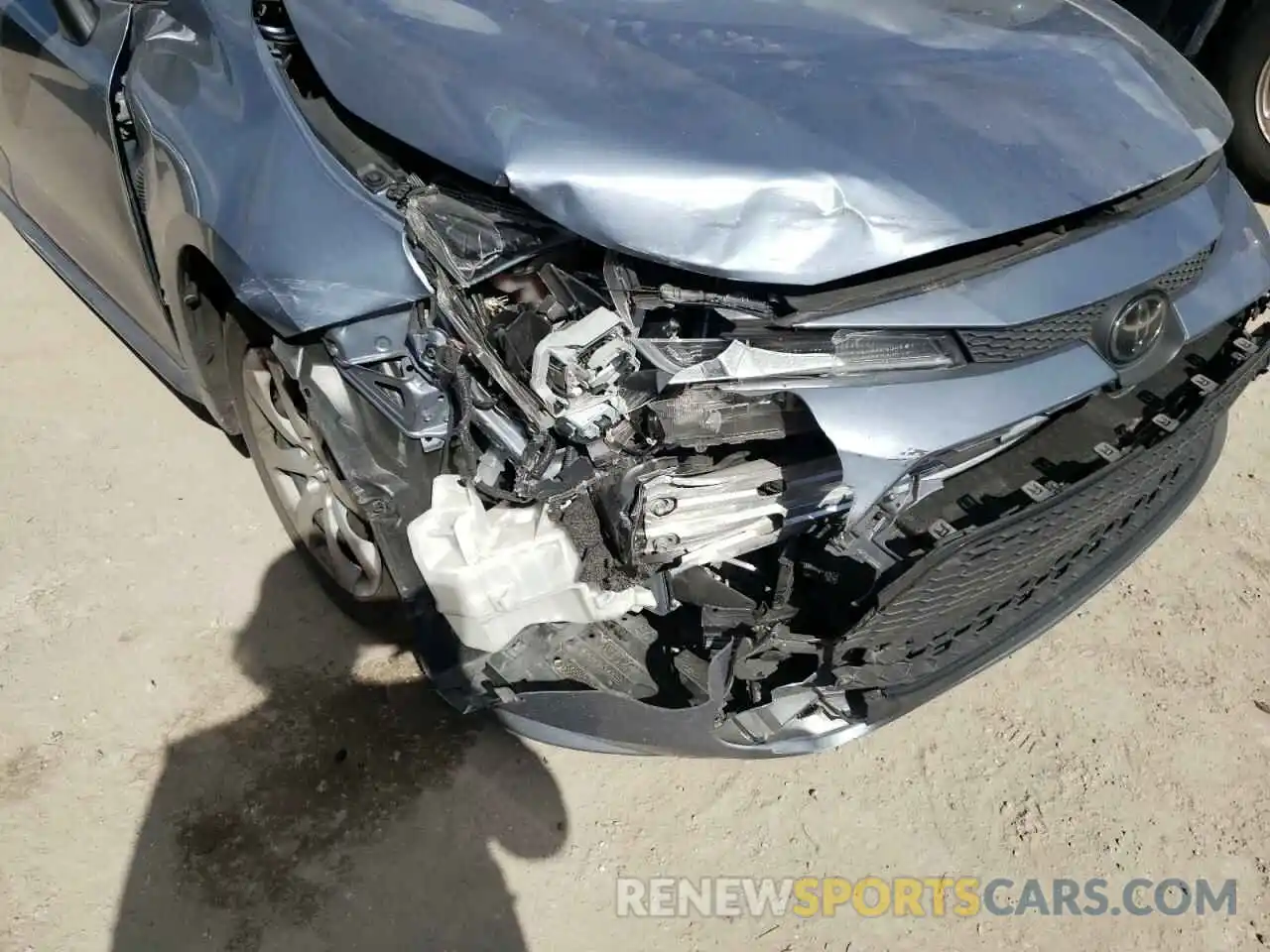 9 Photograph of a damaged car JTDEPRAE9LJ065198 TOYOTA COROLLA 2020