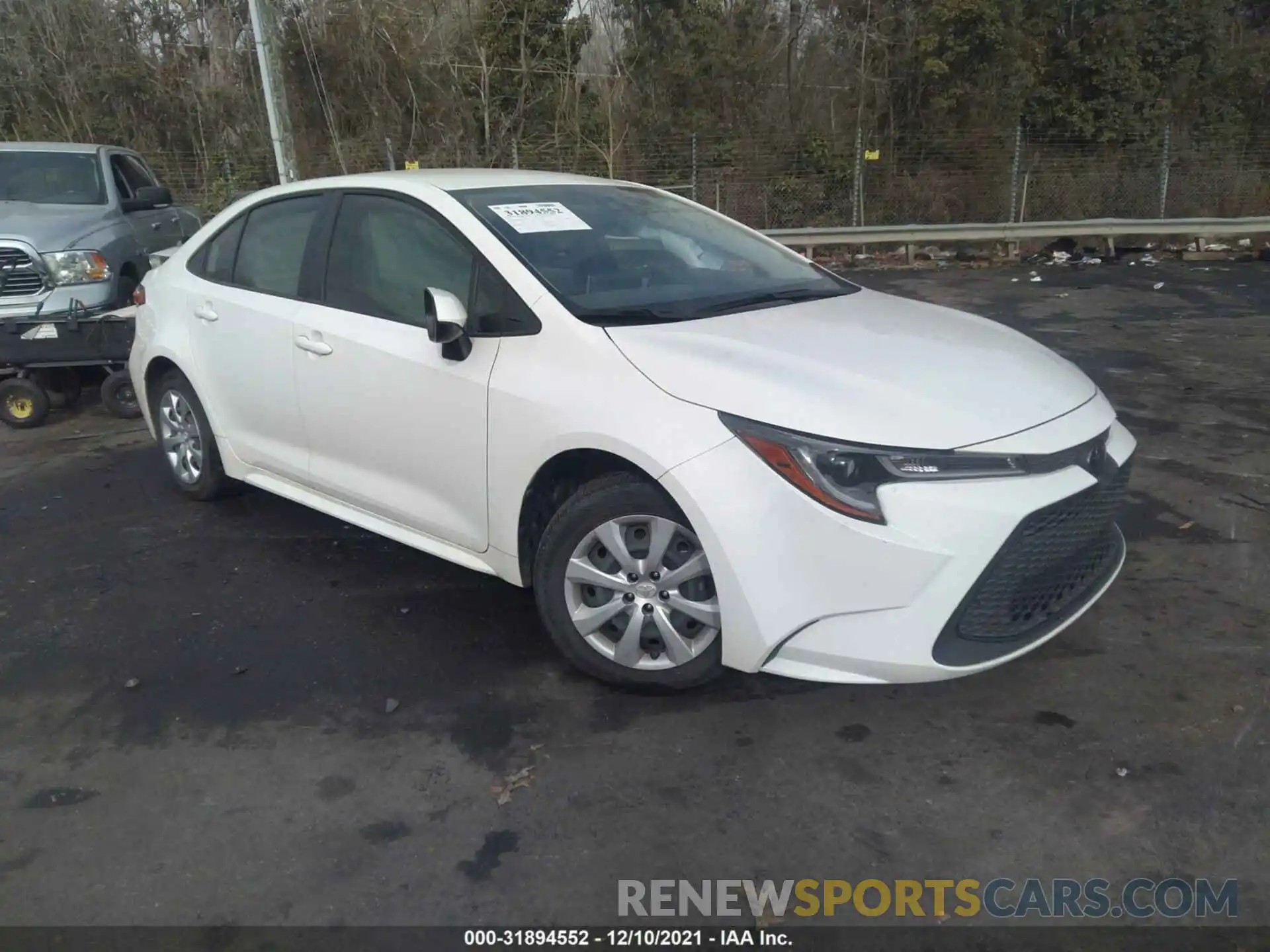 1 Photograph of a damaged car JTDEPRAE9LJ068957 TOYOTA COROLLA 2020