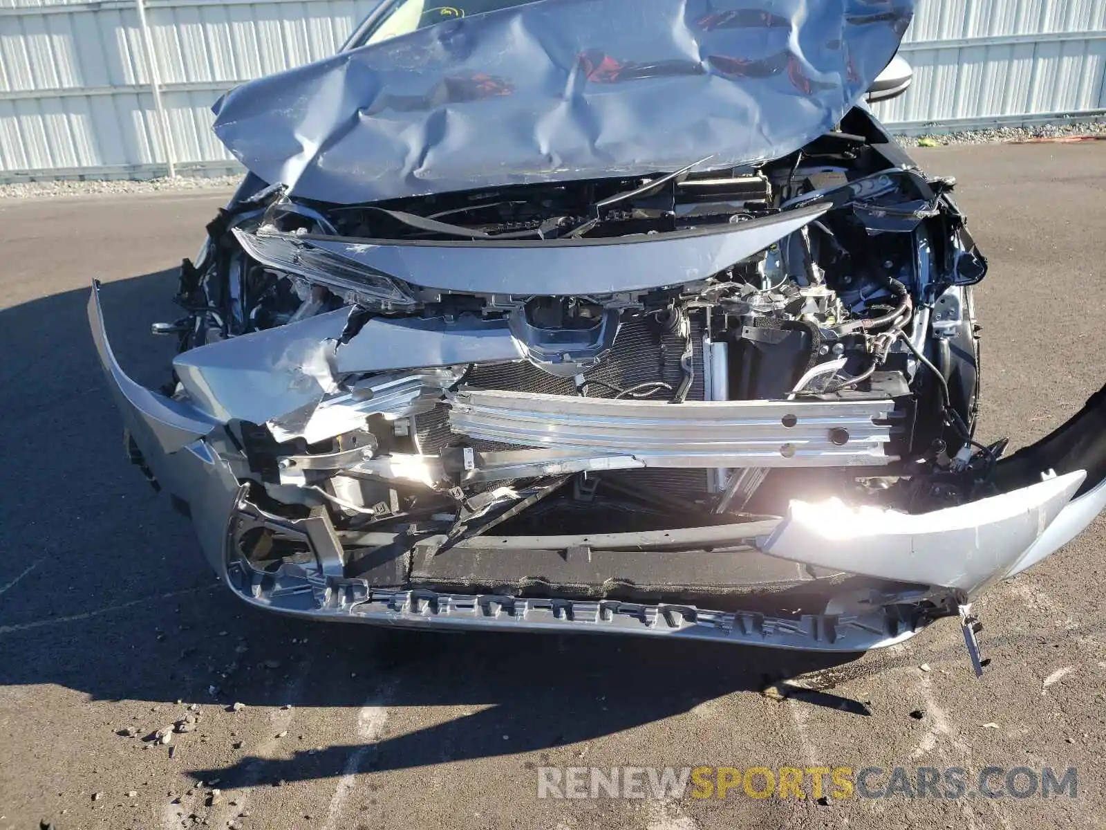 9 Photograph of a damaged car JTDEPRAE9LJ070157 TOYOTA COROLLA 2020