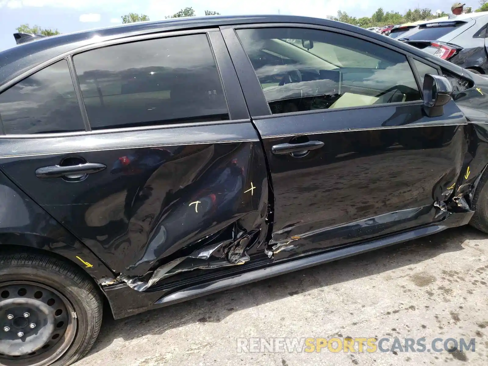 9 Photograph of a damaged car JTDEPRAE9LJ071986 TOYOTA COROLLA 2020