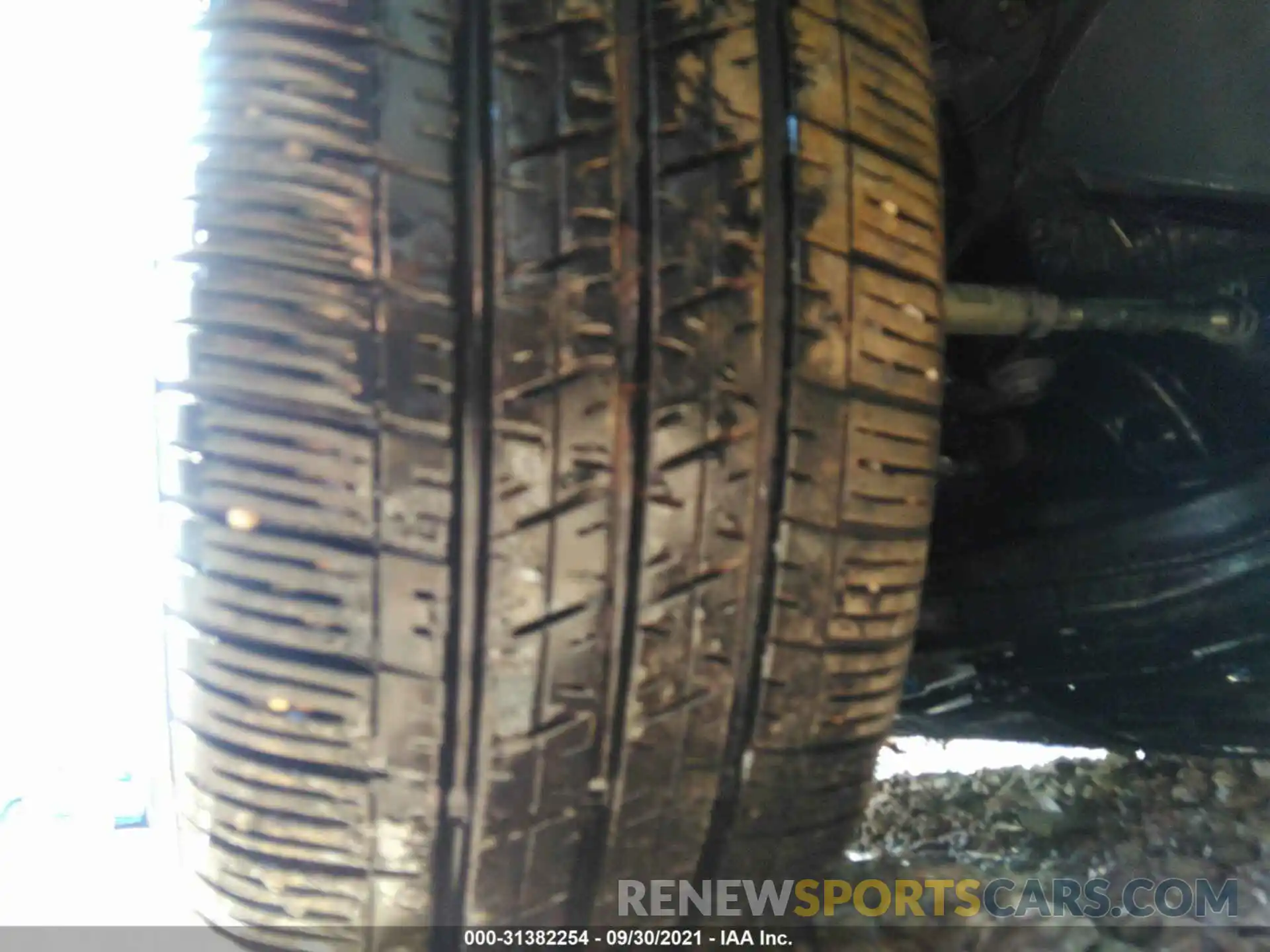 13 Photograph of a damaged car JTDEPRAE9LJ072314 TOYOTA COROLLA 2020