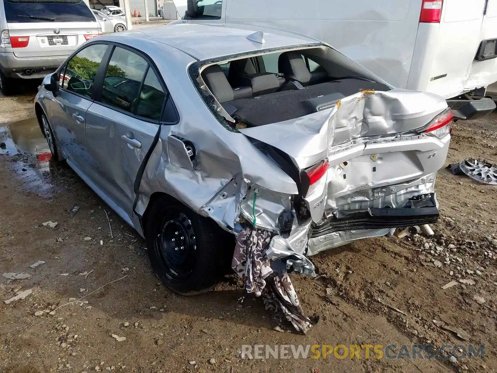 3 Photograph of a damaged car JTDEPRAE9LJ075794 TOYOTA COROLLA 2020