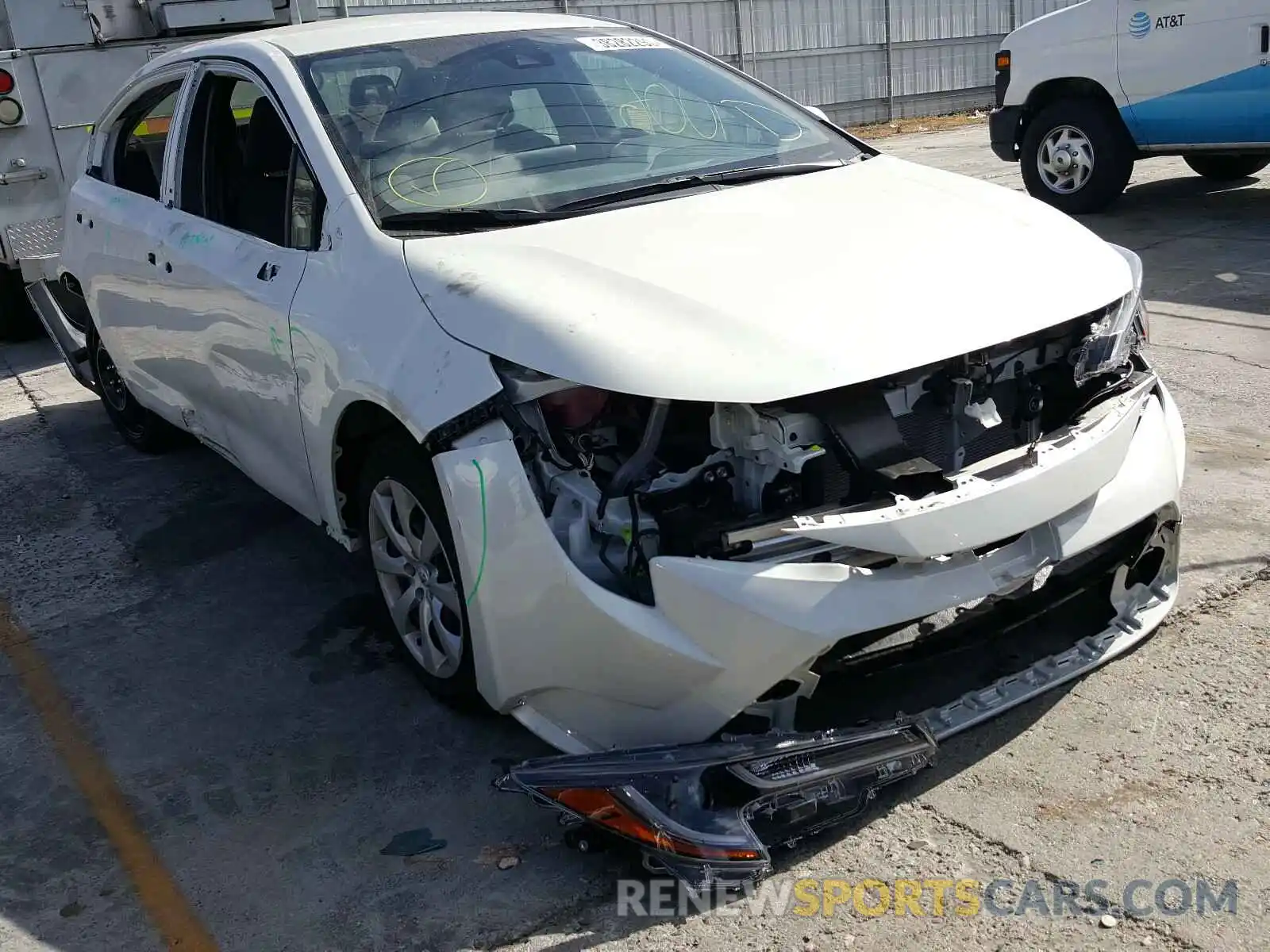 1 Photograph of a damaged car JTDEPRAE9LJ077013 TOYOTA COROLLA 2020