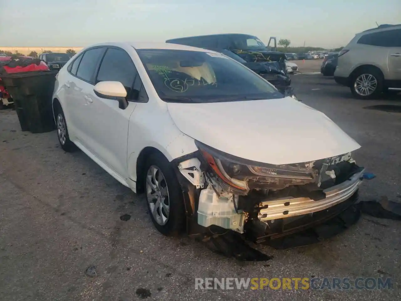 1 Photograph of a damaged car JTDEPRAE9LJ079649 TOYOTA COROLLA 2020