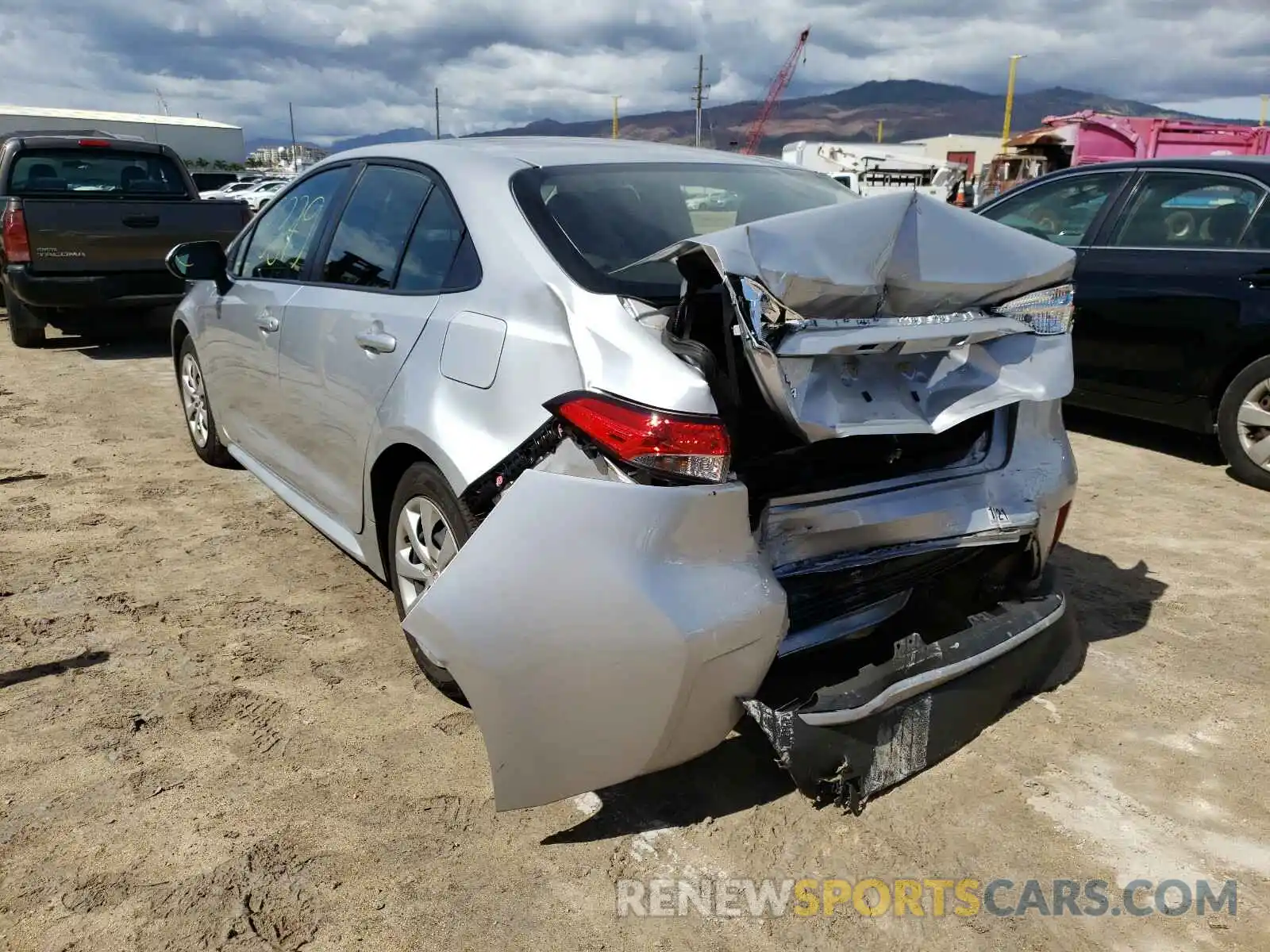 3 Фотография поврежденного автомобиля JTDEPRAE9LJ079988 TOYOTA COROLLA 2020