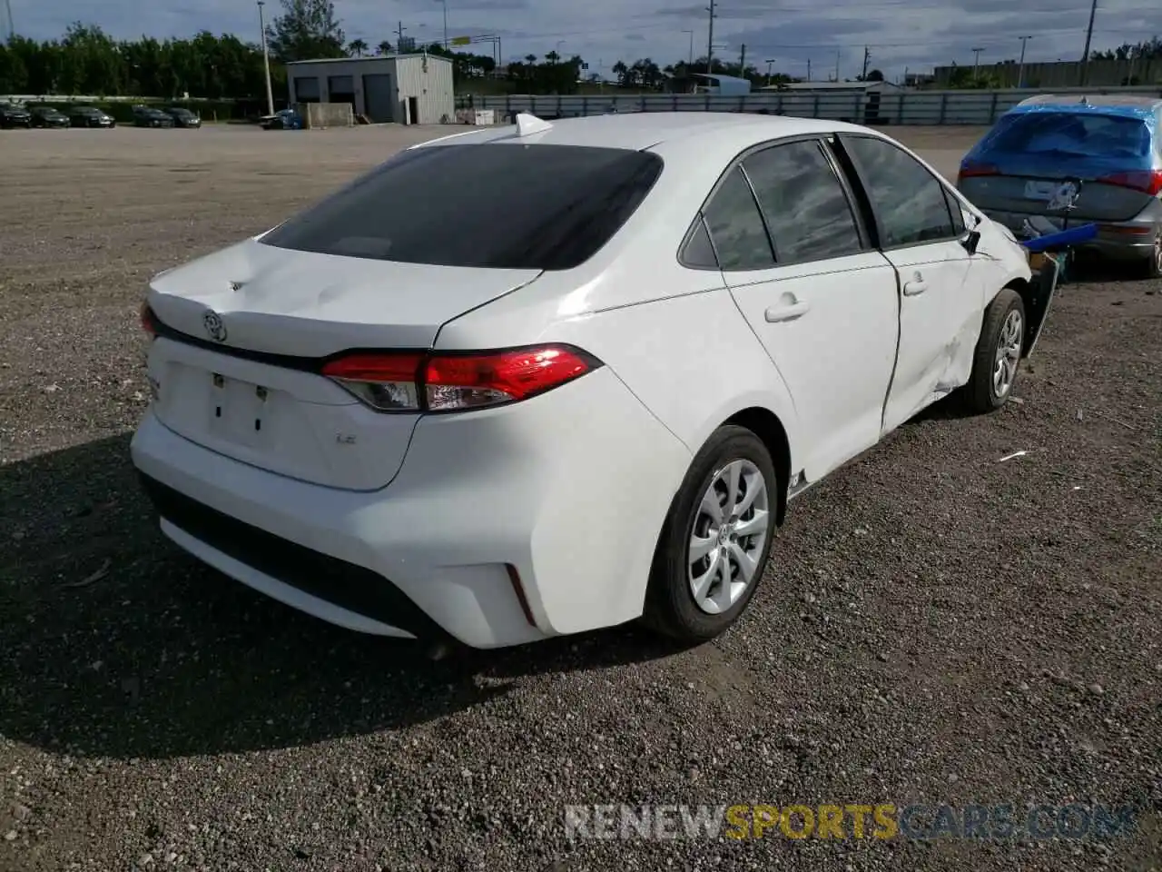 4 Photograph of a damaged car JTDEPRAE9LJ082065 TOYOTA COROLLA 2020